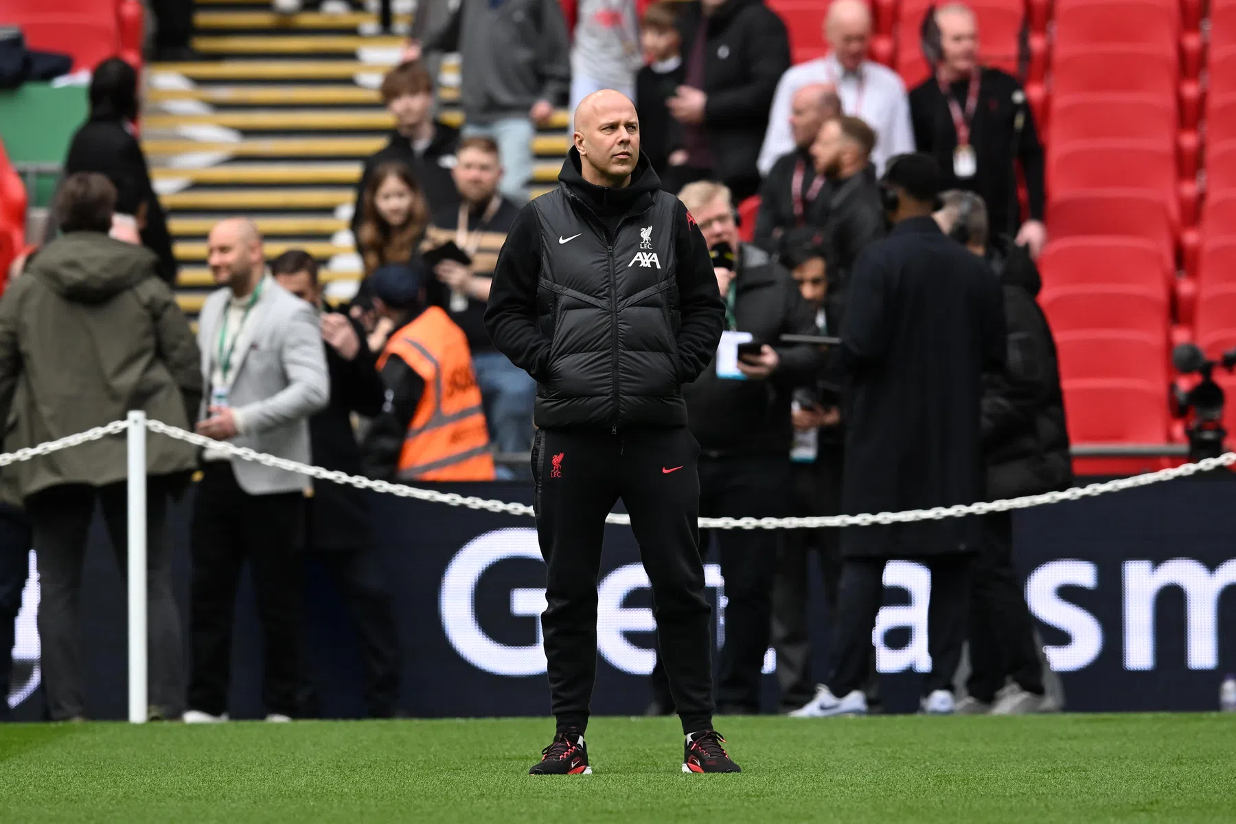 Slot houdt Gakpo op de bank op Wembley bij eerste finale