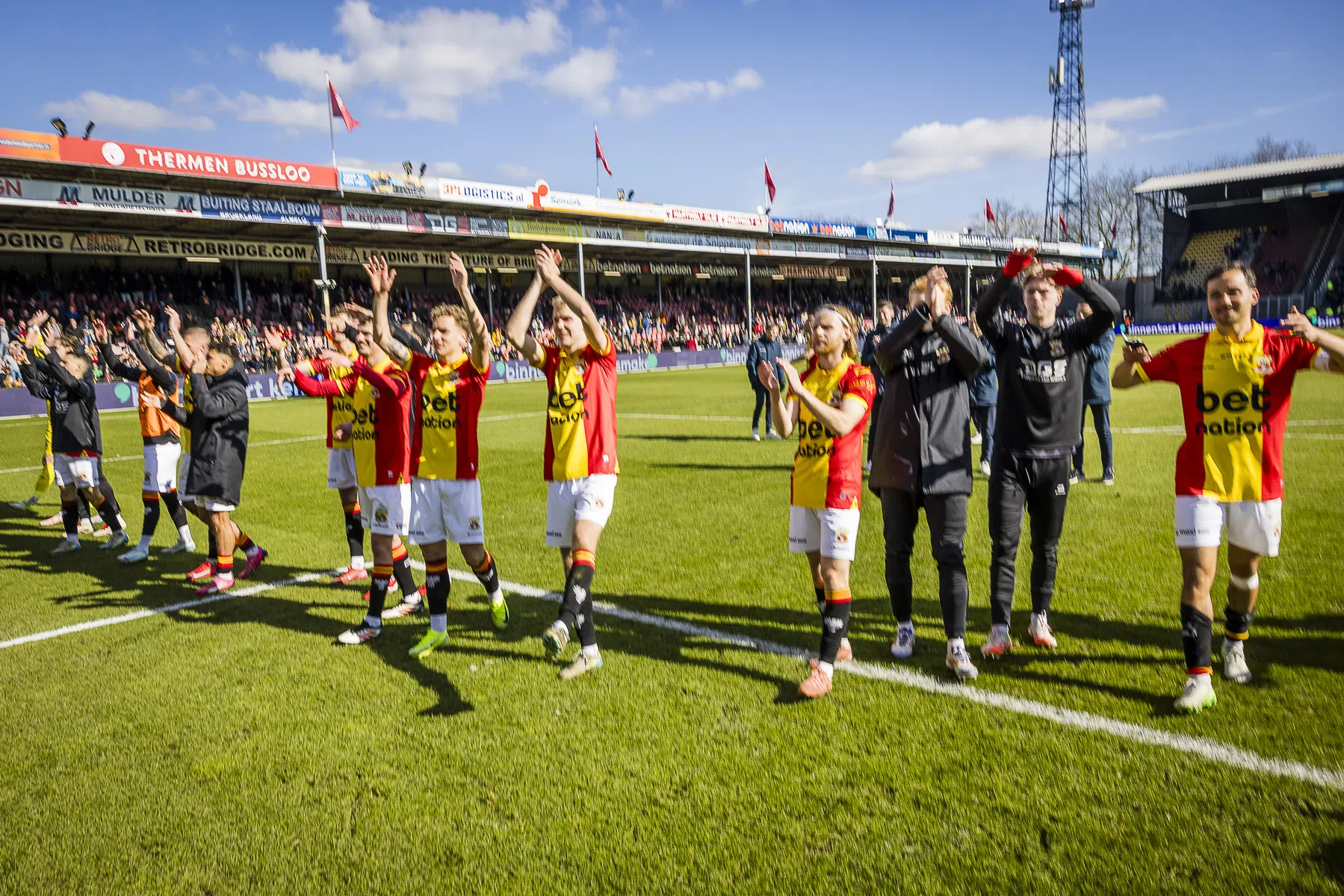 Go Ahead mengt zich in de topzes: 'Nu wordt het serieus'