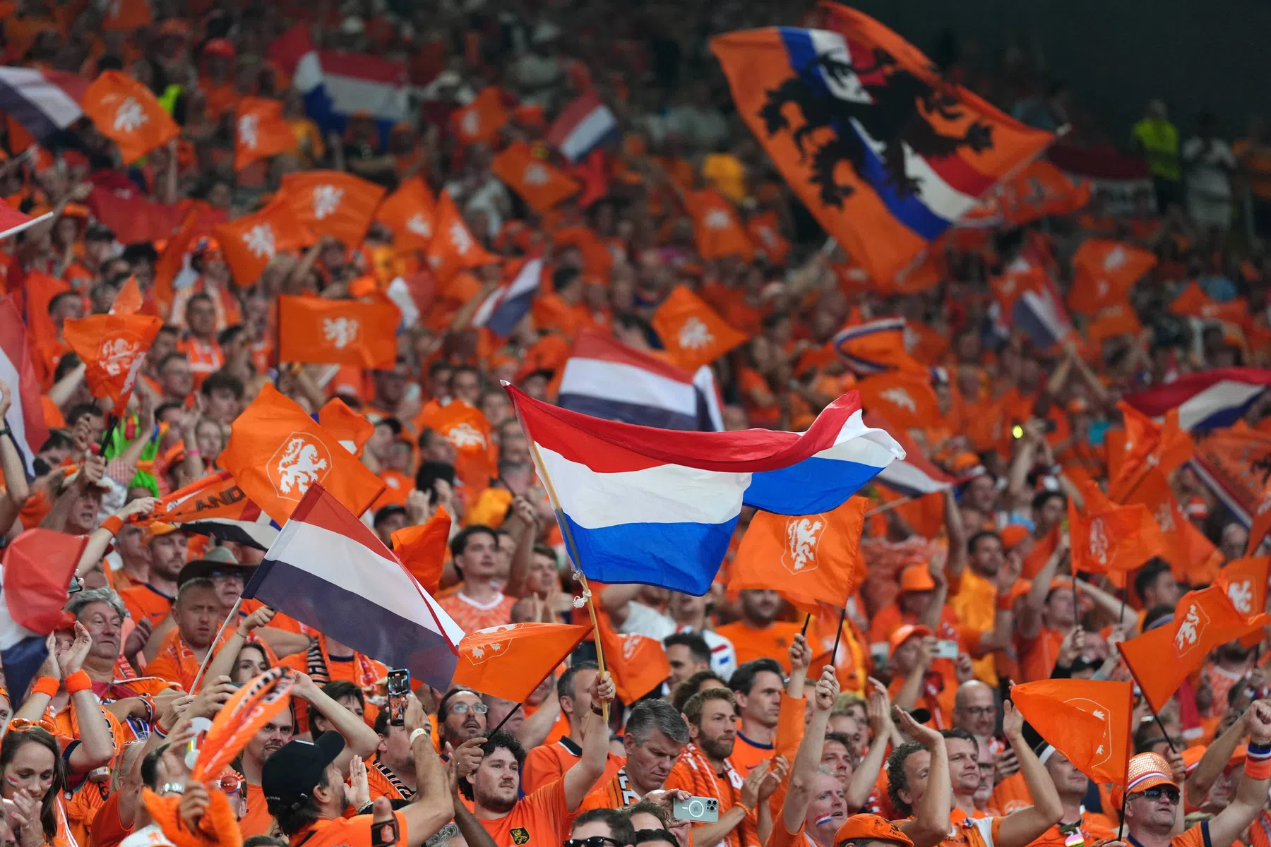 Kies tussen Nederland en Spanje: maak kans op 50x je inzet!
