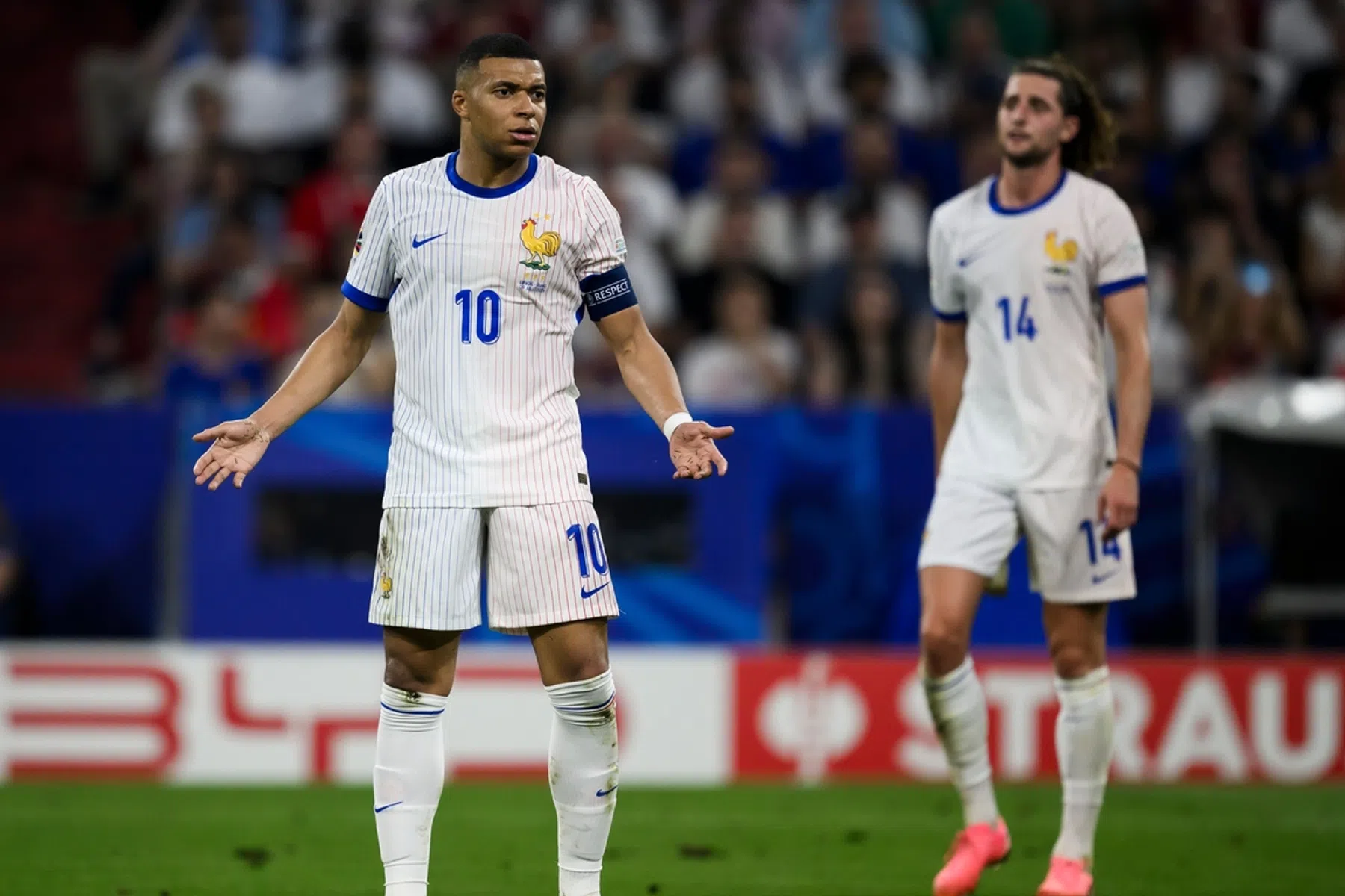 Mbappé steunt aangepakte Rabiot: 'We zijn het een beetje zat'