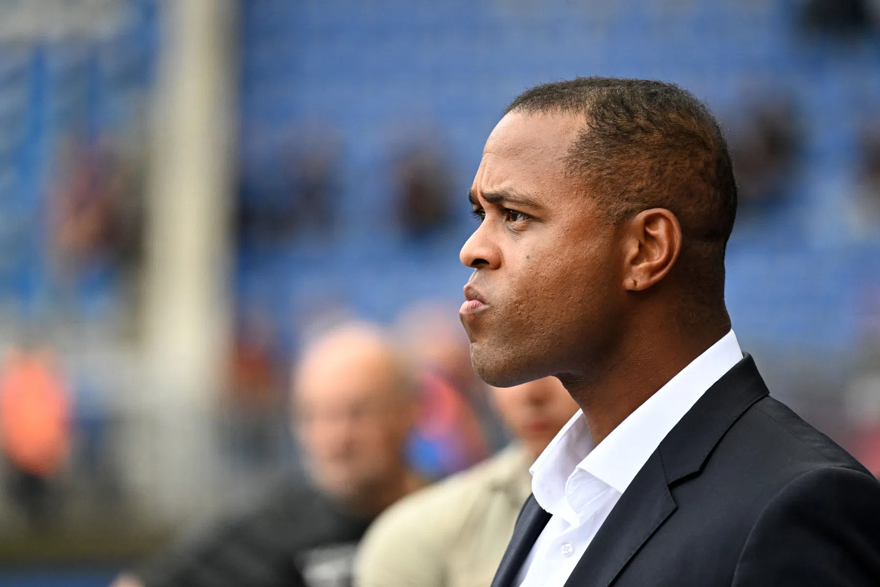 Fans scanderen naam voorganger Kluivert, die spelers zag 'vechten als leeuwen'