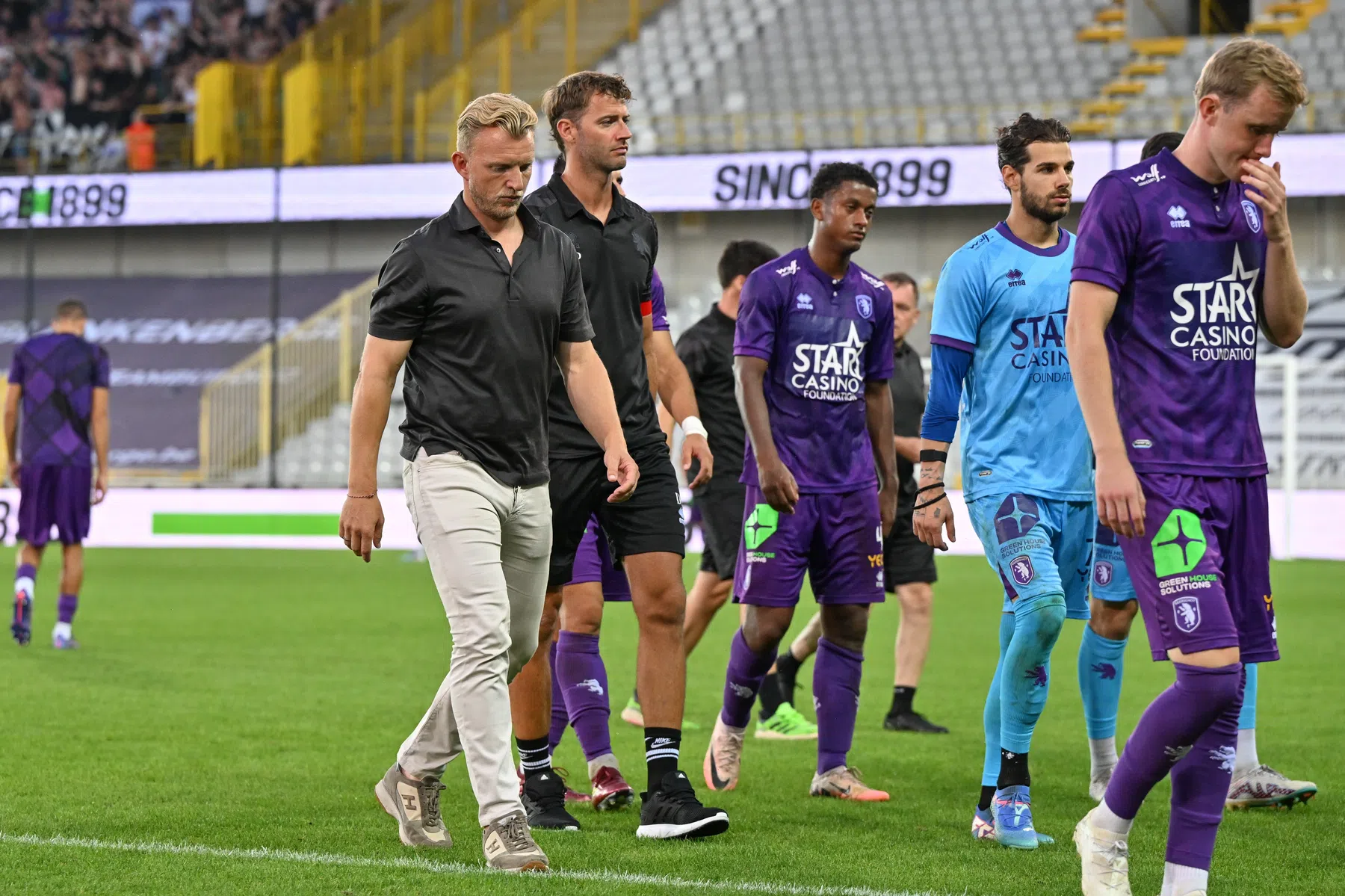 Kuijt vrijgesproken na opmerkingen over de arbitrage