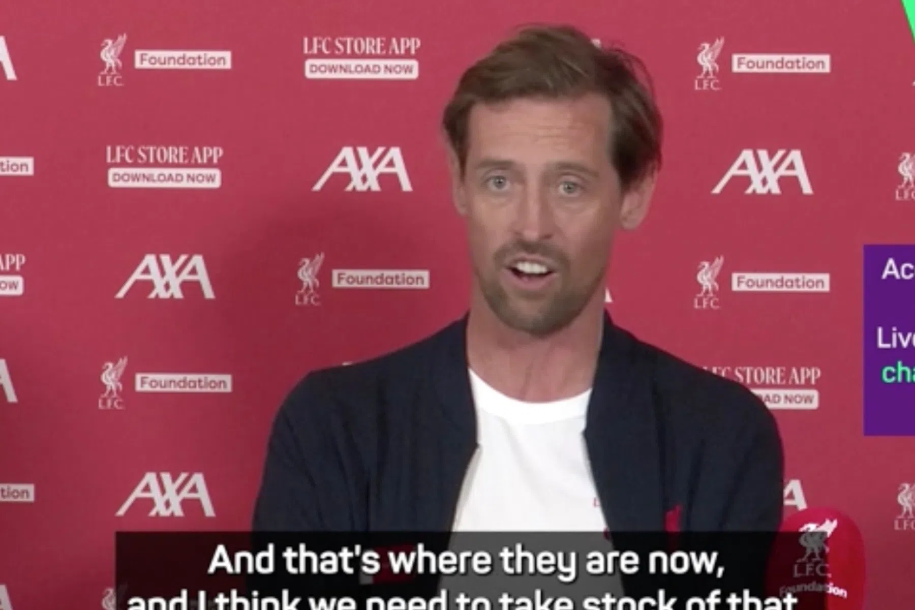 Crouch neemt het op voor Slot: 'Een revelatie bij Liverpool'