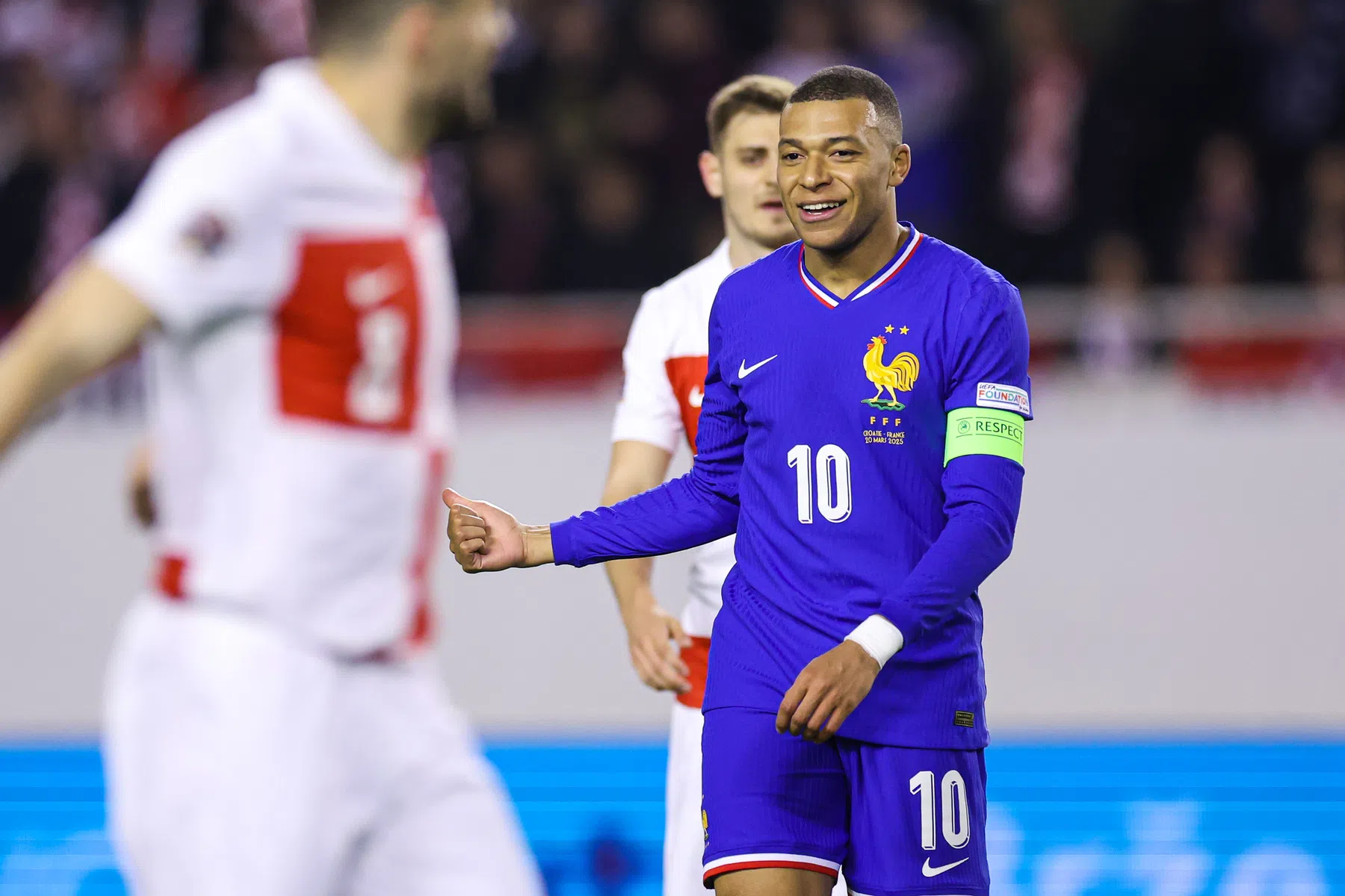 Media hard voor Mbappé en co: 'Frankrijk is een tragedie'