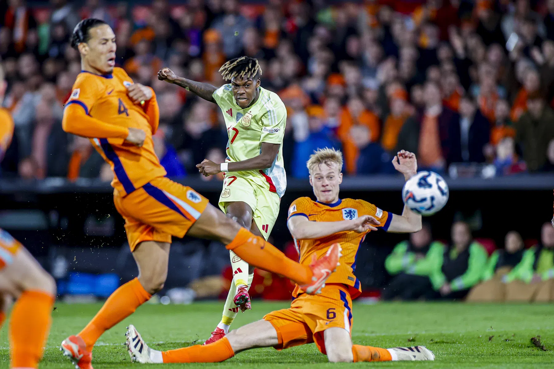 Koeman denkt tegen Spanje niet aan scenario's van WK-kwalificatie