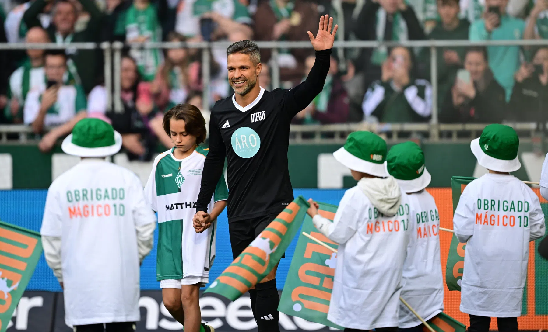Fraai afscheid voor Diego (40) in Duitsland: 'Het was onmogelijk niet te huilen' 