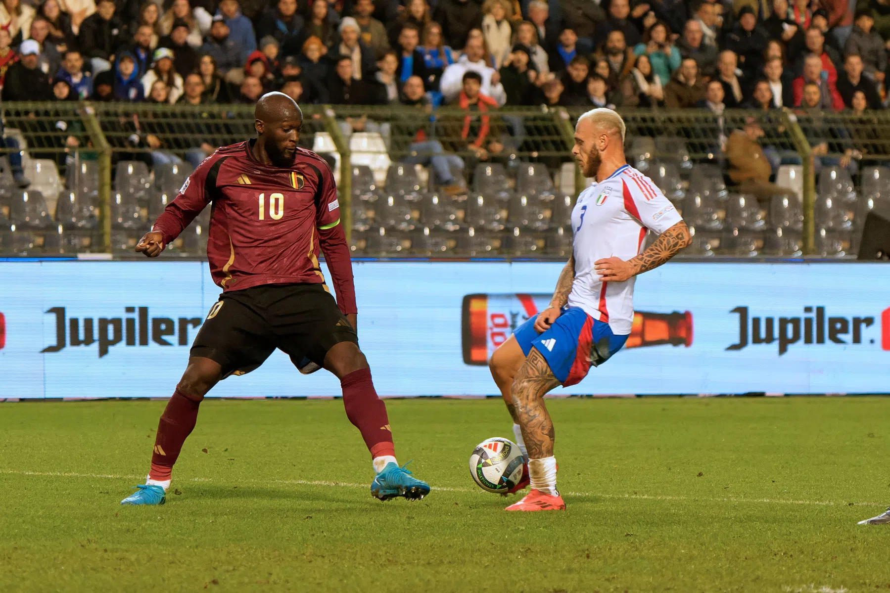 Lukaku helpt Garcia aan knappe comeback tijdens thuisdebuut in Genk