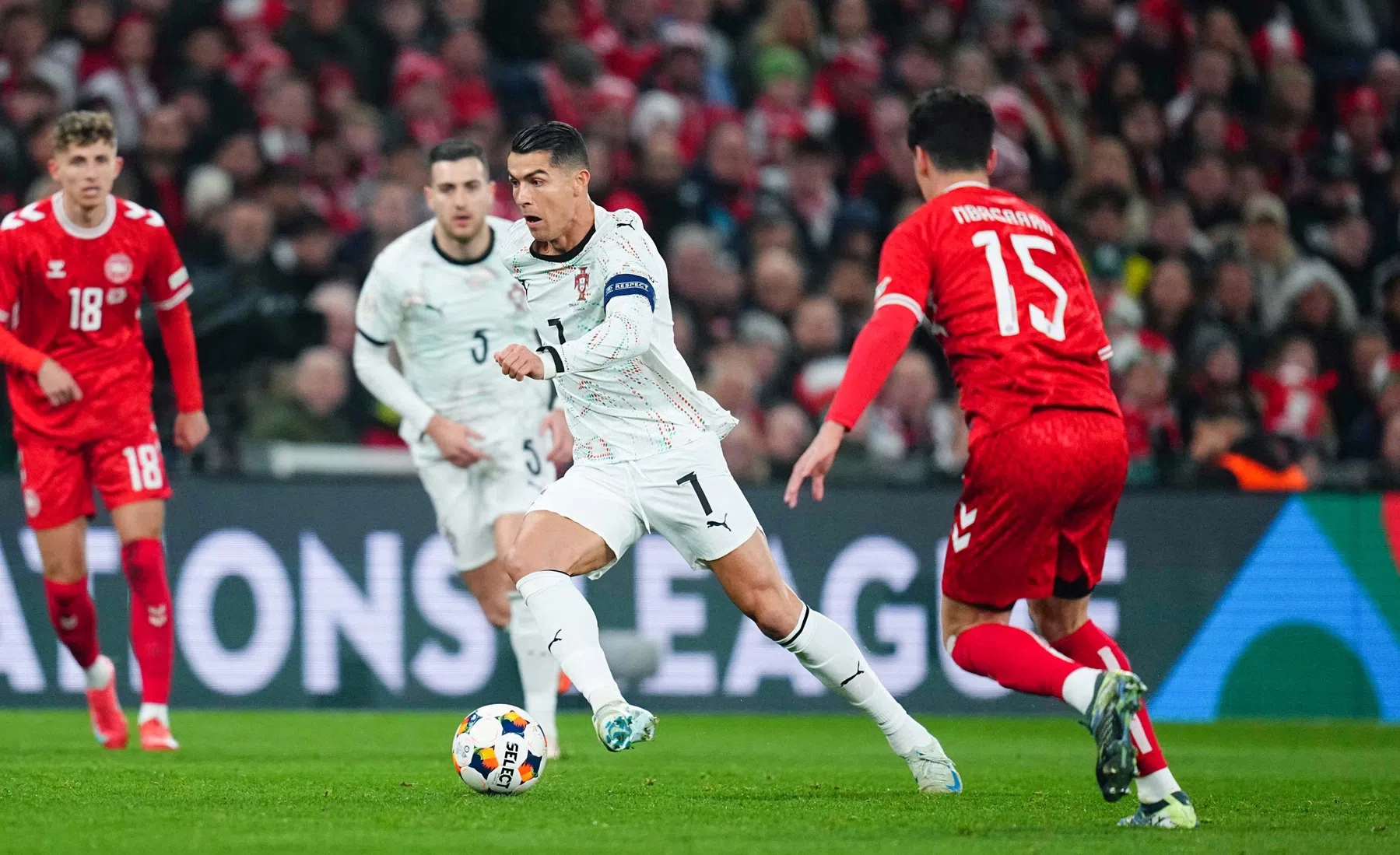 'De zoektocht van Martínez met Ronaldo is in wezen verspilde tijd'