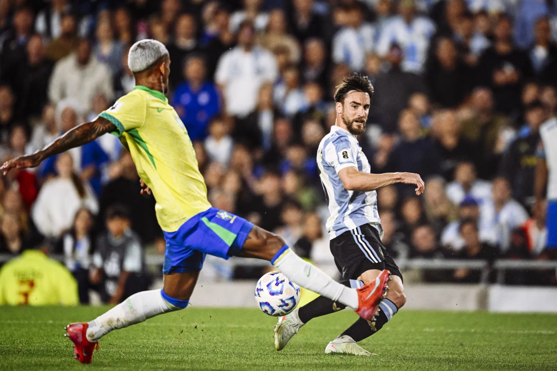 Opvallend: Tagliafico analyseert Braziliaanse tactiek in livestream