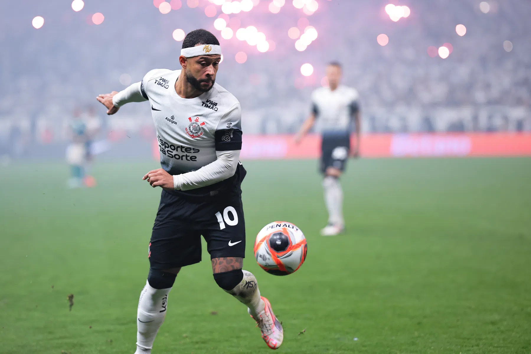 Finale van Corinthians werd schoppartij: 'Memphis wilde een rel'