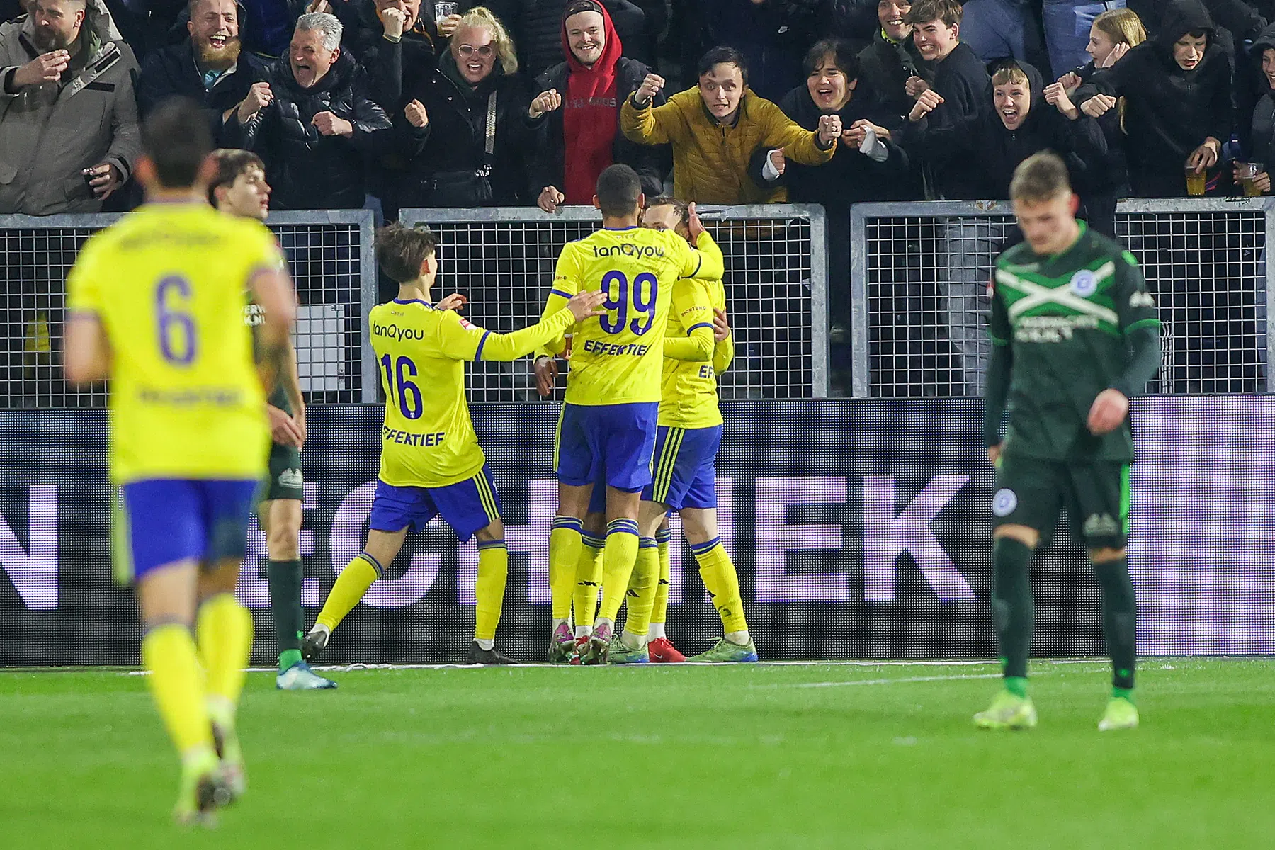 Cruciale zege Cambuur op De Graafschap, simpele winstpartij Excelsior