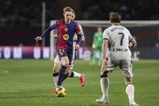 Thumbnail for article: 'Onvervangbare' De Jong laat in 45 minuten verbluffende indruk achter