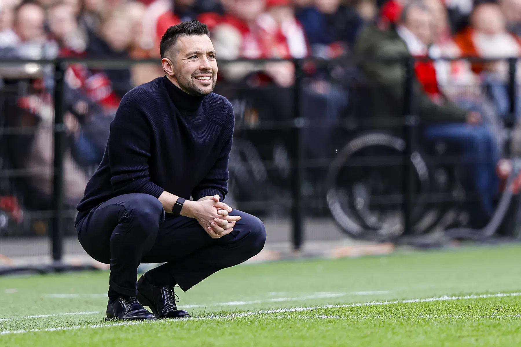 Ook na winst op PSV praat Farioli niet over titel: 'Nog 21 punten om voor te spelen'