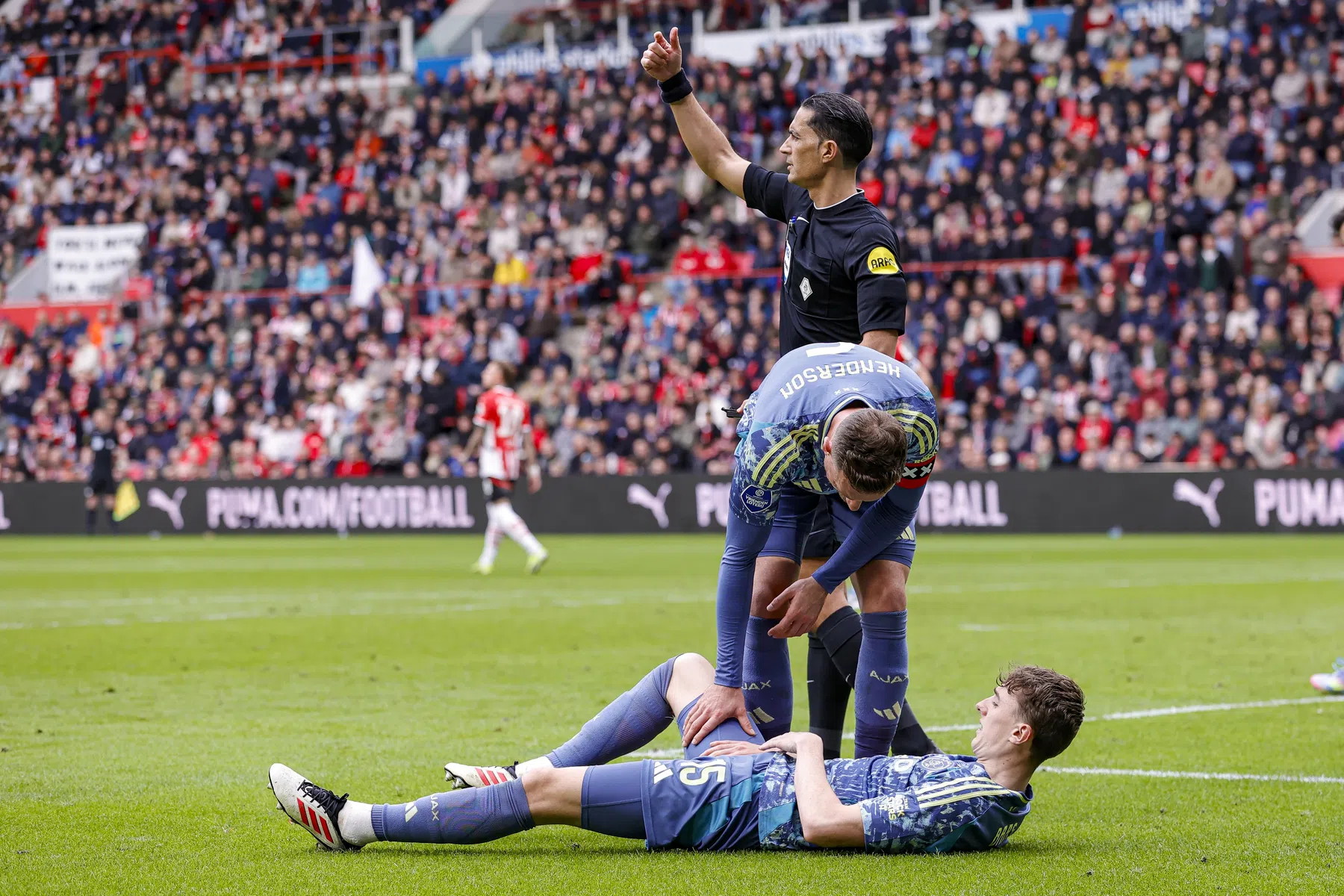 Farioli verklapt: Baas mist komende wedstrijd van Ajax