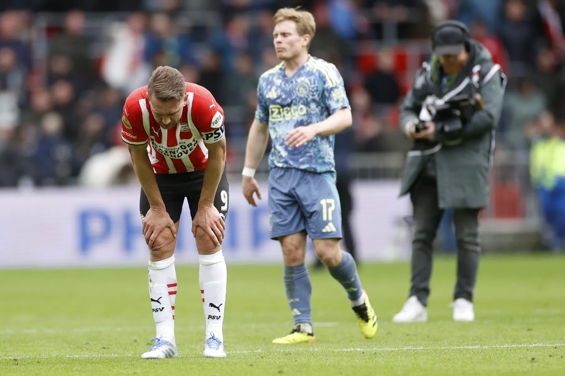 Berusting te zien bij PSV: 'Ajax beheerste alle aspecten van het hedendaagse voetbal'