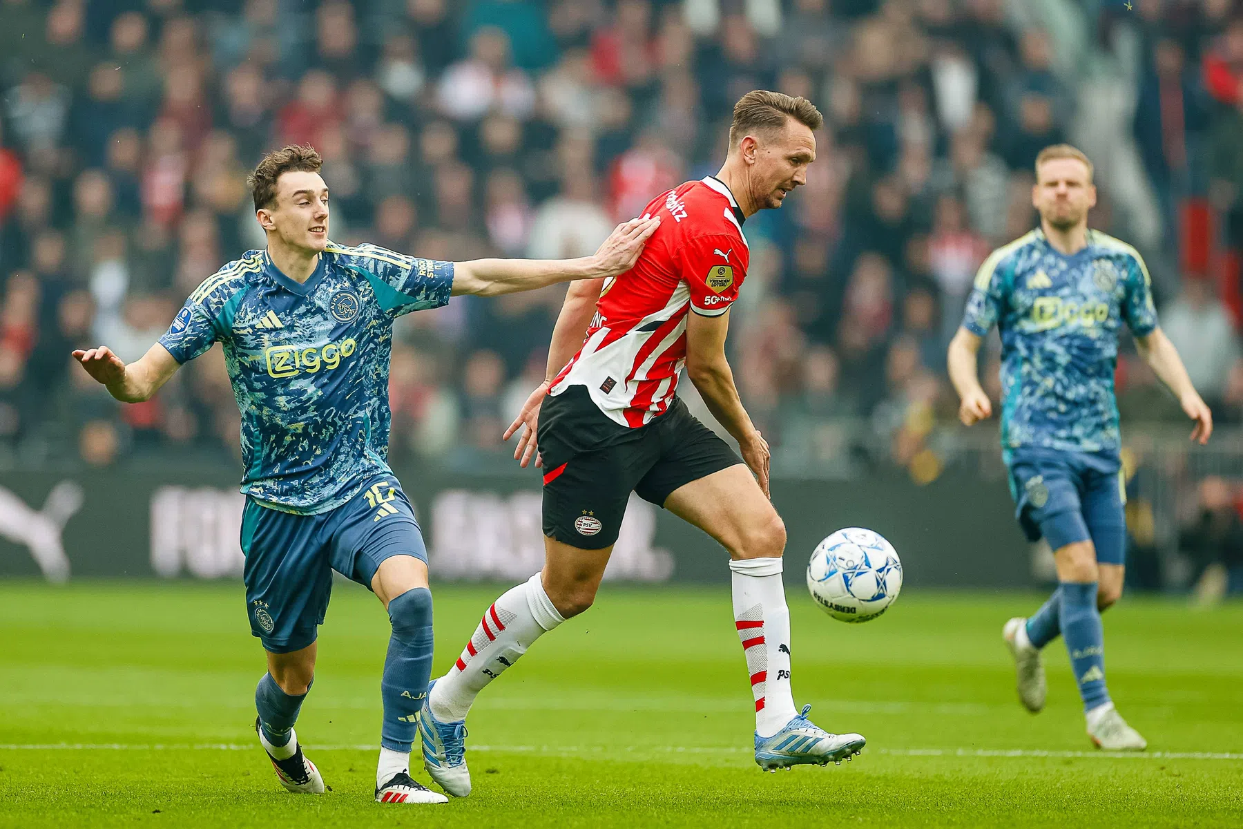 Resterende hordes toptwee: PSV wacht lastig uitduel, Ajax tegen NAC