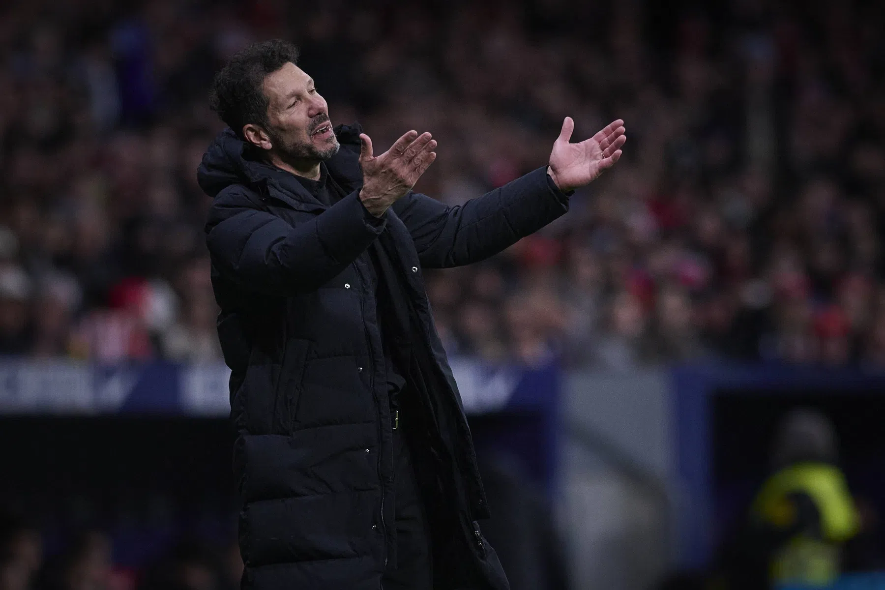 Simeone houdt kaken stijf op elkaar over penalty-incident Álvarez