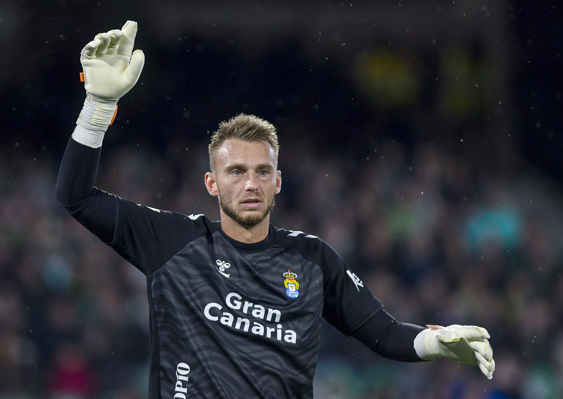 Cillessen succesvol geopereerd aan geperforeerde darm
