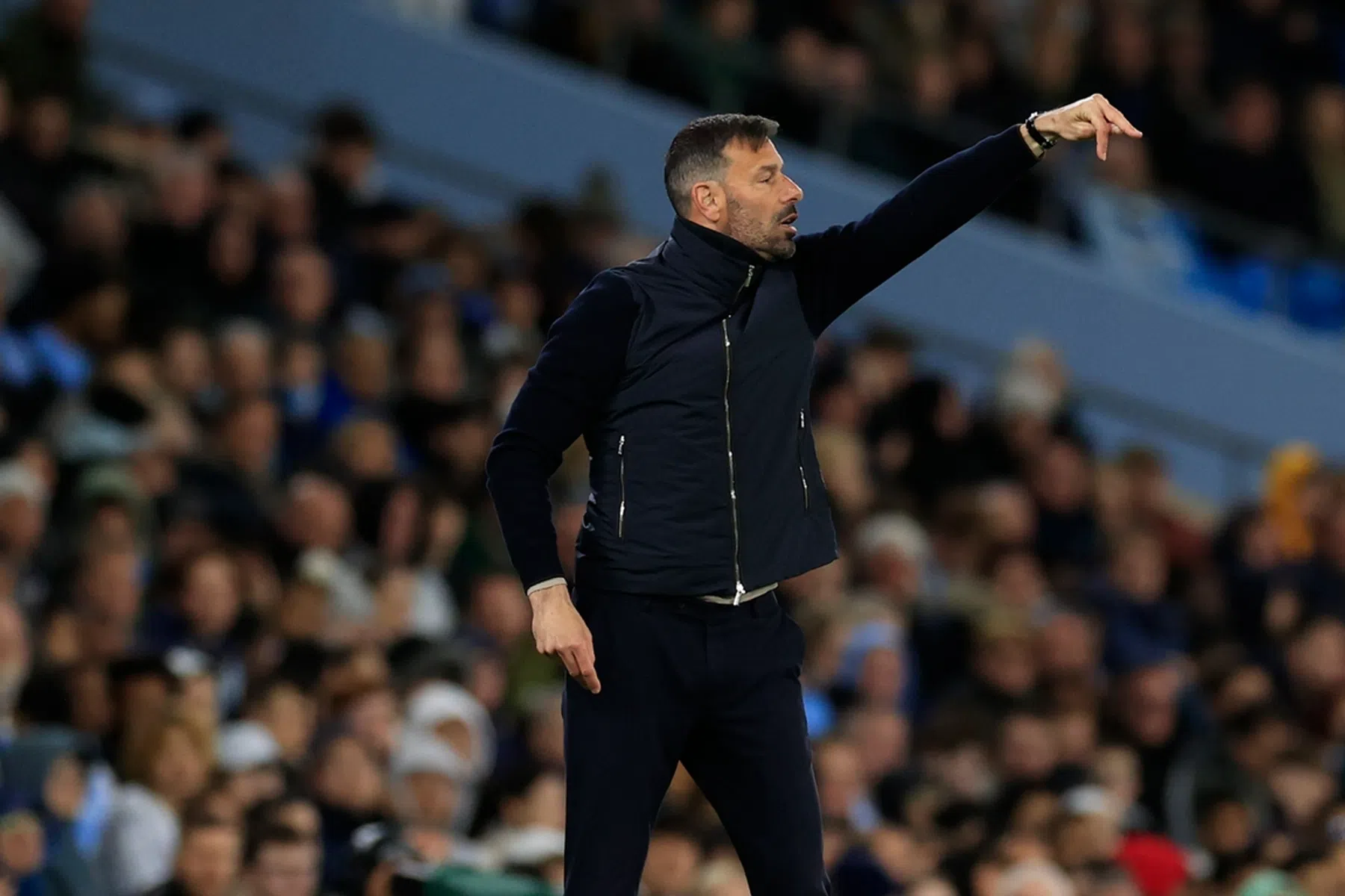 Van Nistelrooij verliest tegen Man City voor de veertiende keer in vijftien duels