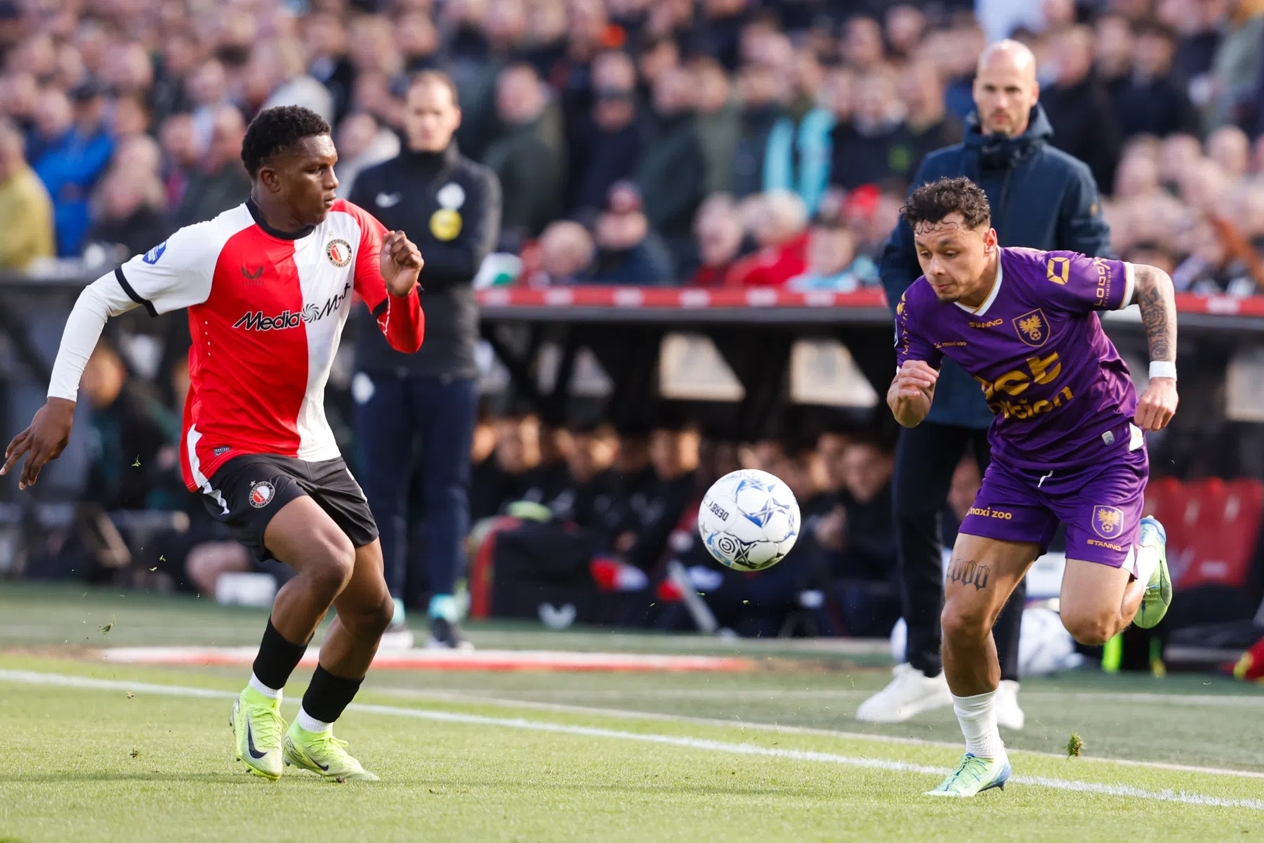 Ook het oogappeltje van Van Persie heeft verbeterpunten: 'Geloof het of niet'