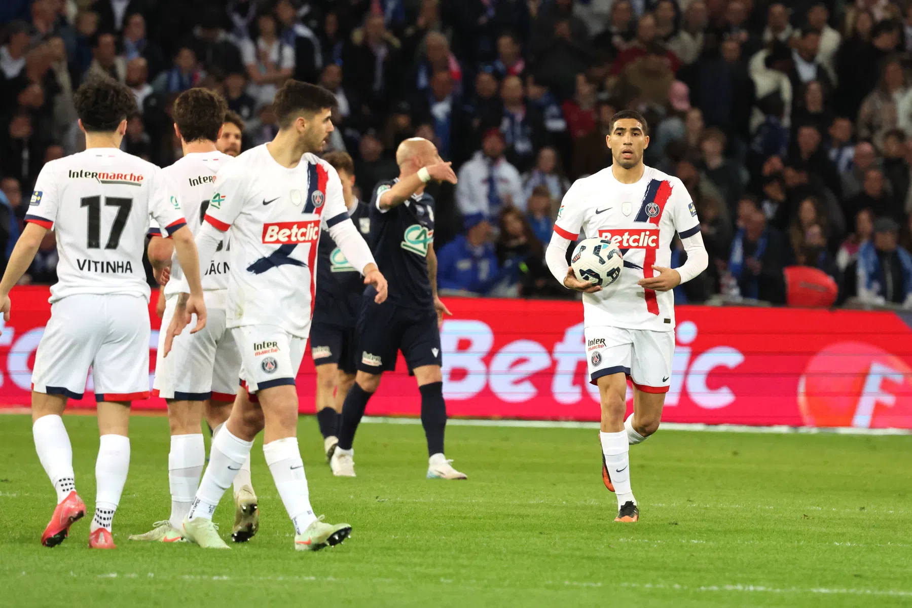 Luis Enrique na ontsnapping in Coupe de France: 'Perfectie bestaat niet'