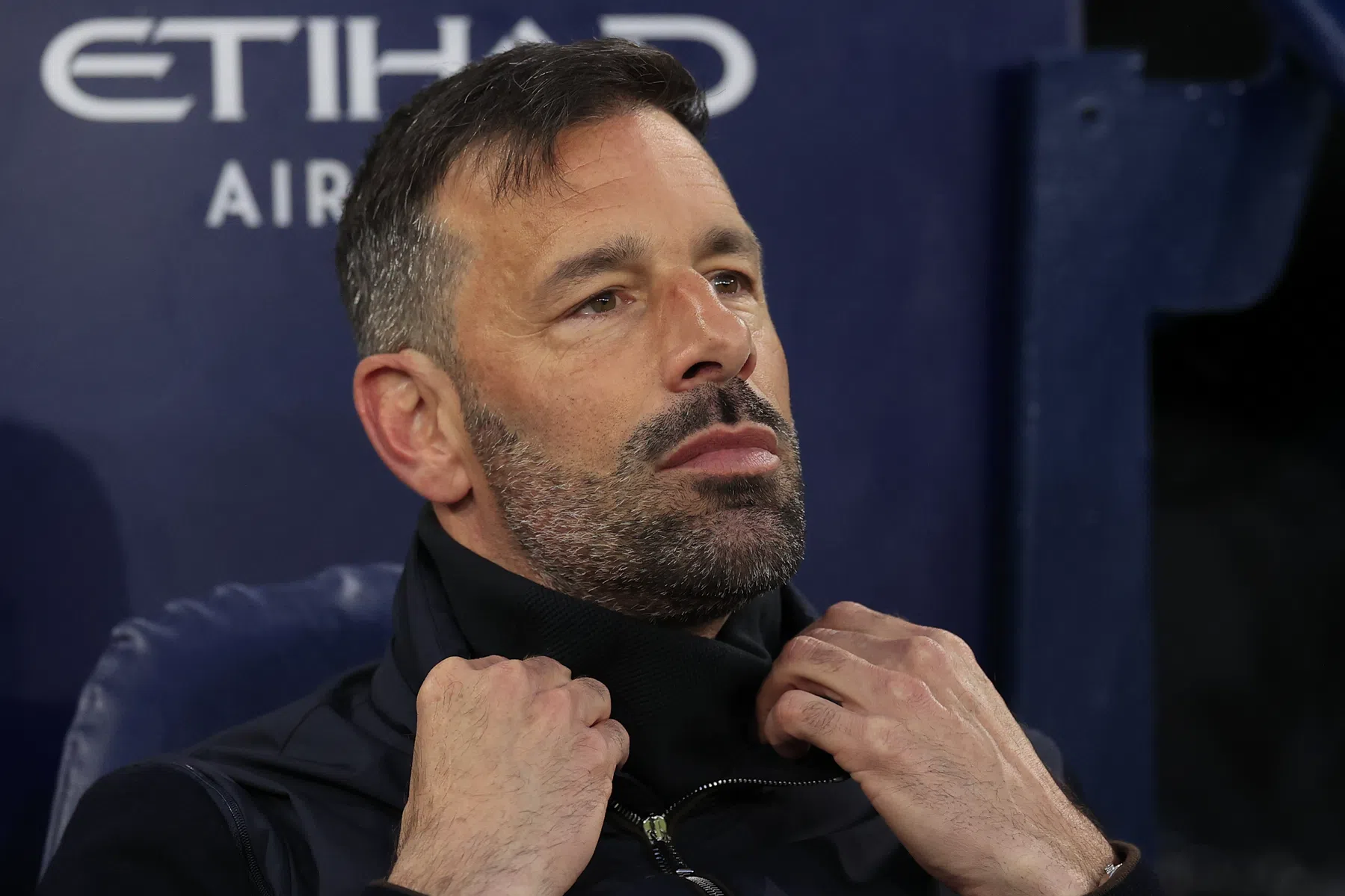 'Van Nistelrooij haalt discipline aan en zet speler uit selectie' 