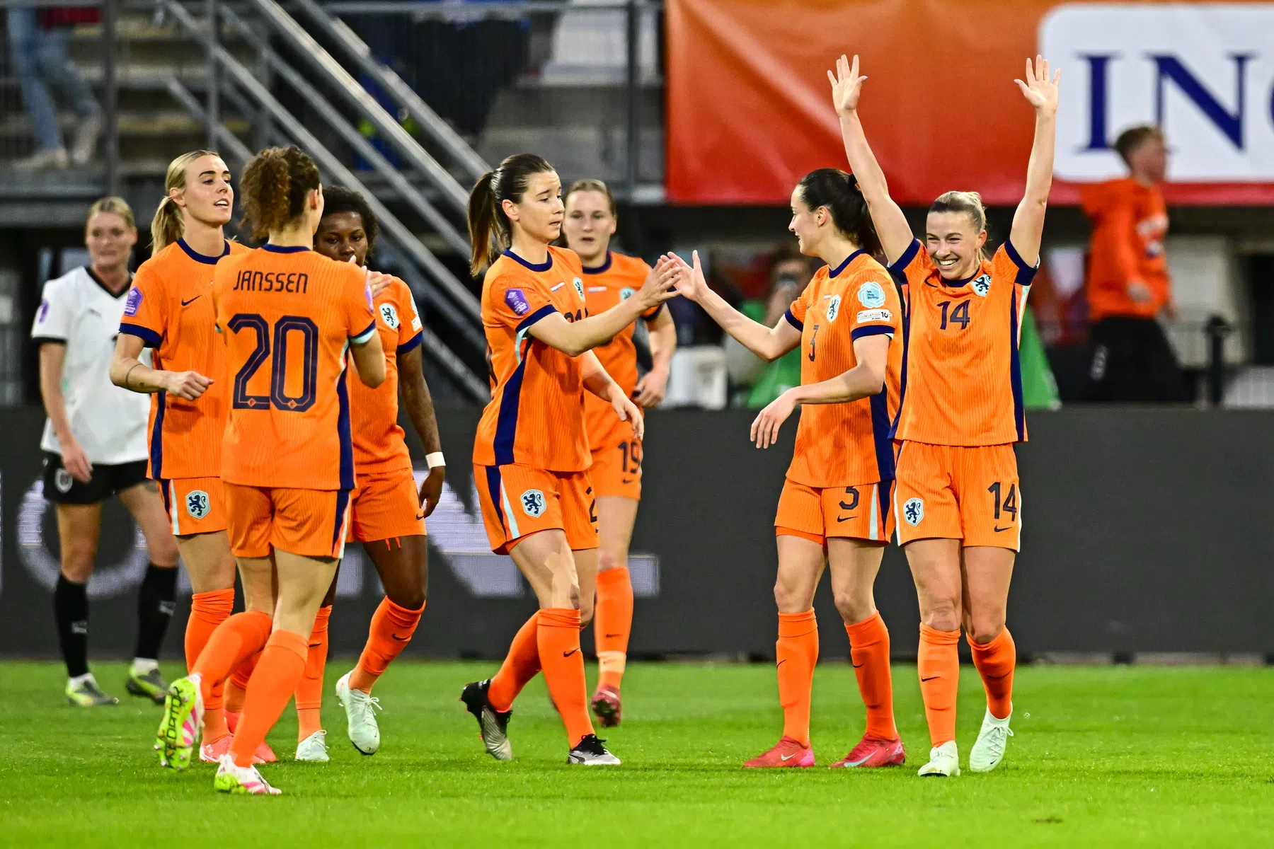 Nederlands vrouwenelftal doet goede zaken in Nations League met zege op Oostenrijk