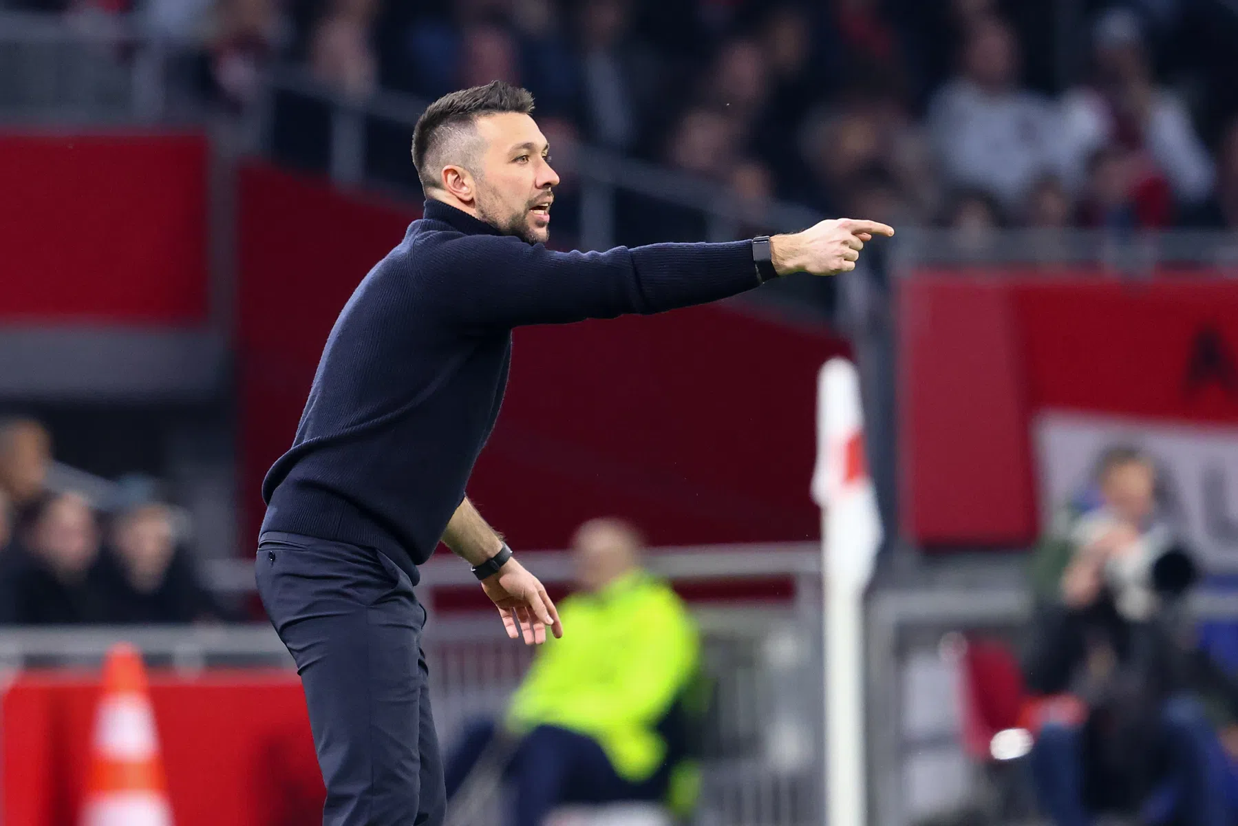 Opstelling Ajax: Farioli wijst vervangers Brobbey en Baas aan