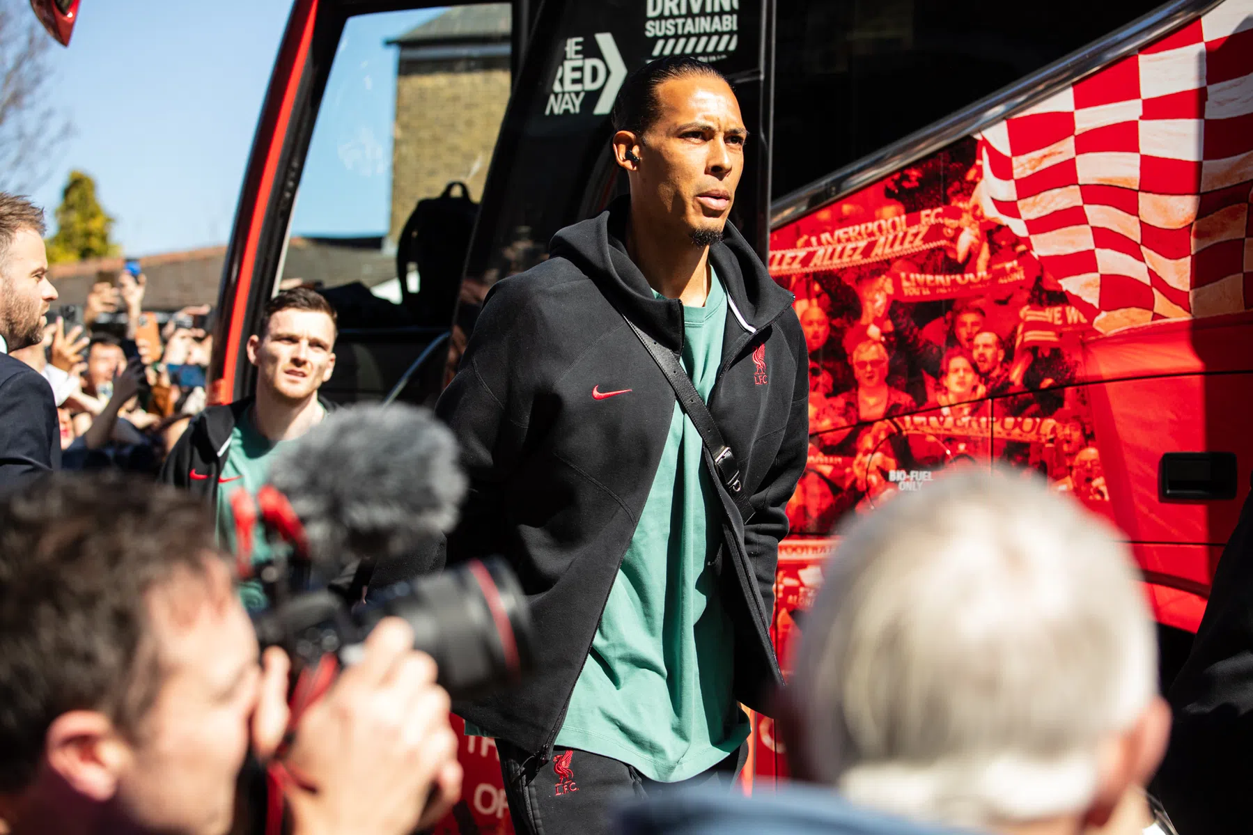 Liverpool en Van Dijk boeken progressie in gesprekken over nieuwe contract