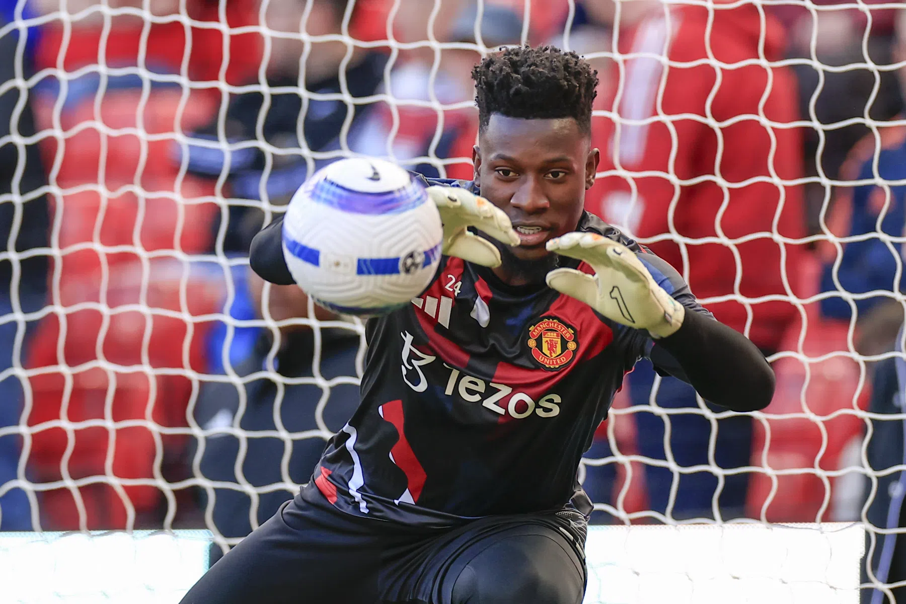 Onana wuift kritiek United-fans weg: 'Wil de jongens op adem laten komen'