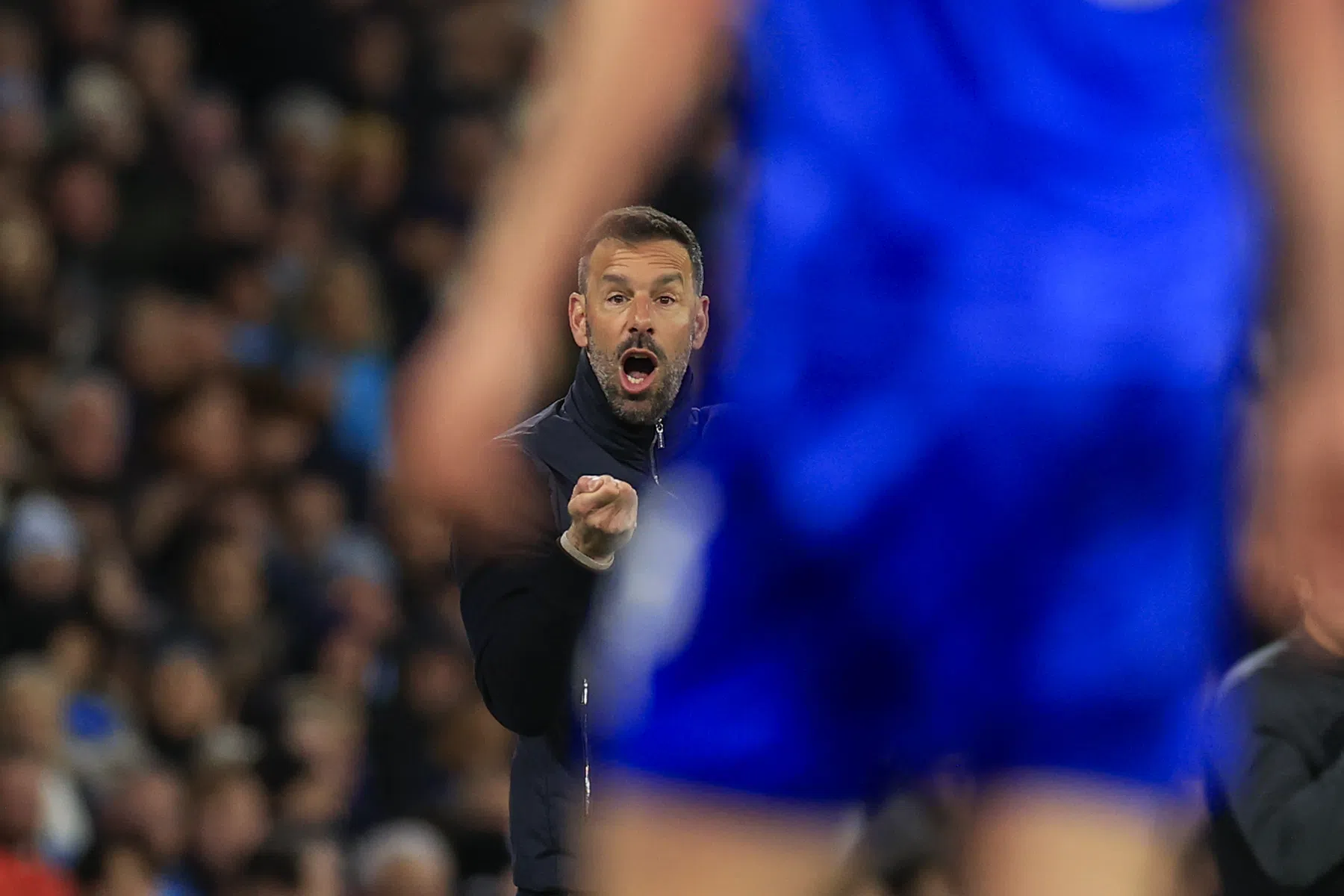 Van Nistelrooij krijgt van onder uit de zak: 'Niks verbaast me meer met deze manager'