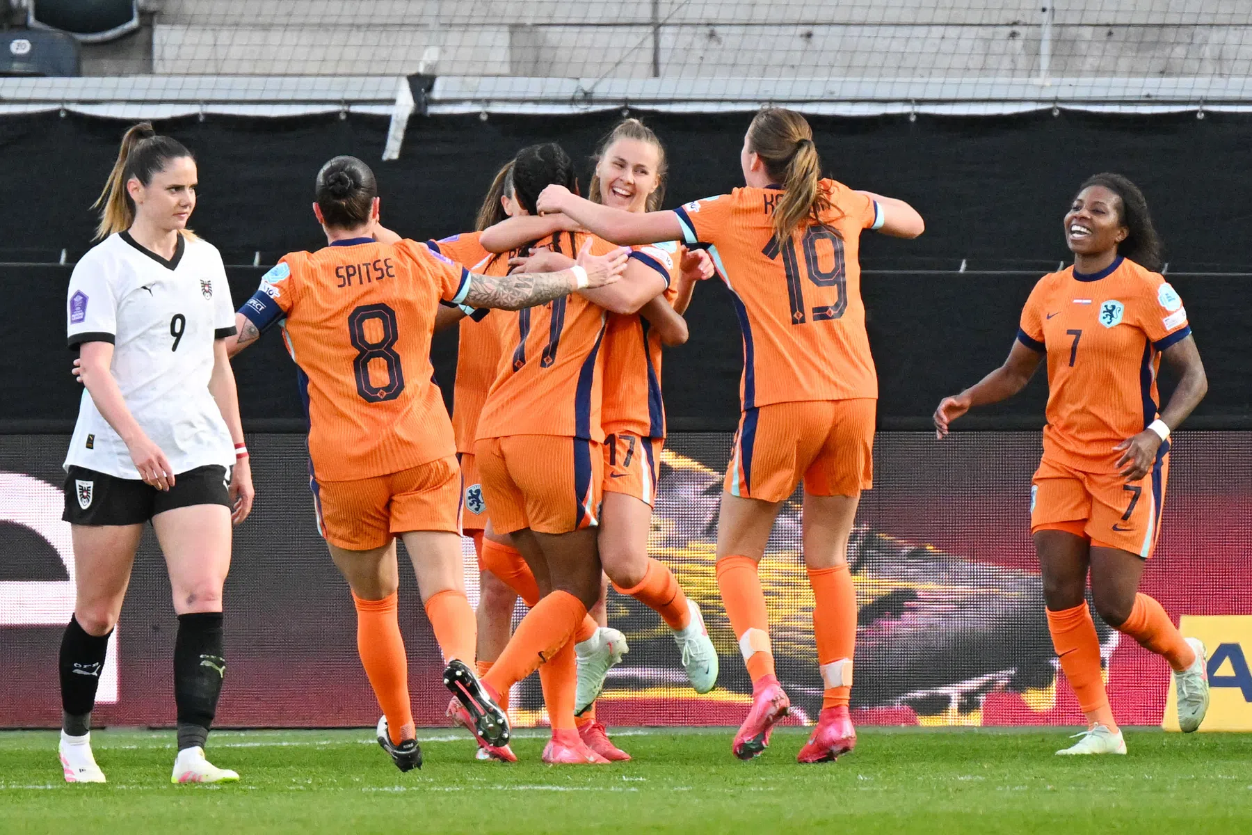 Leeuwinnen staan door zege voor allesbeslissende Nations League-clash