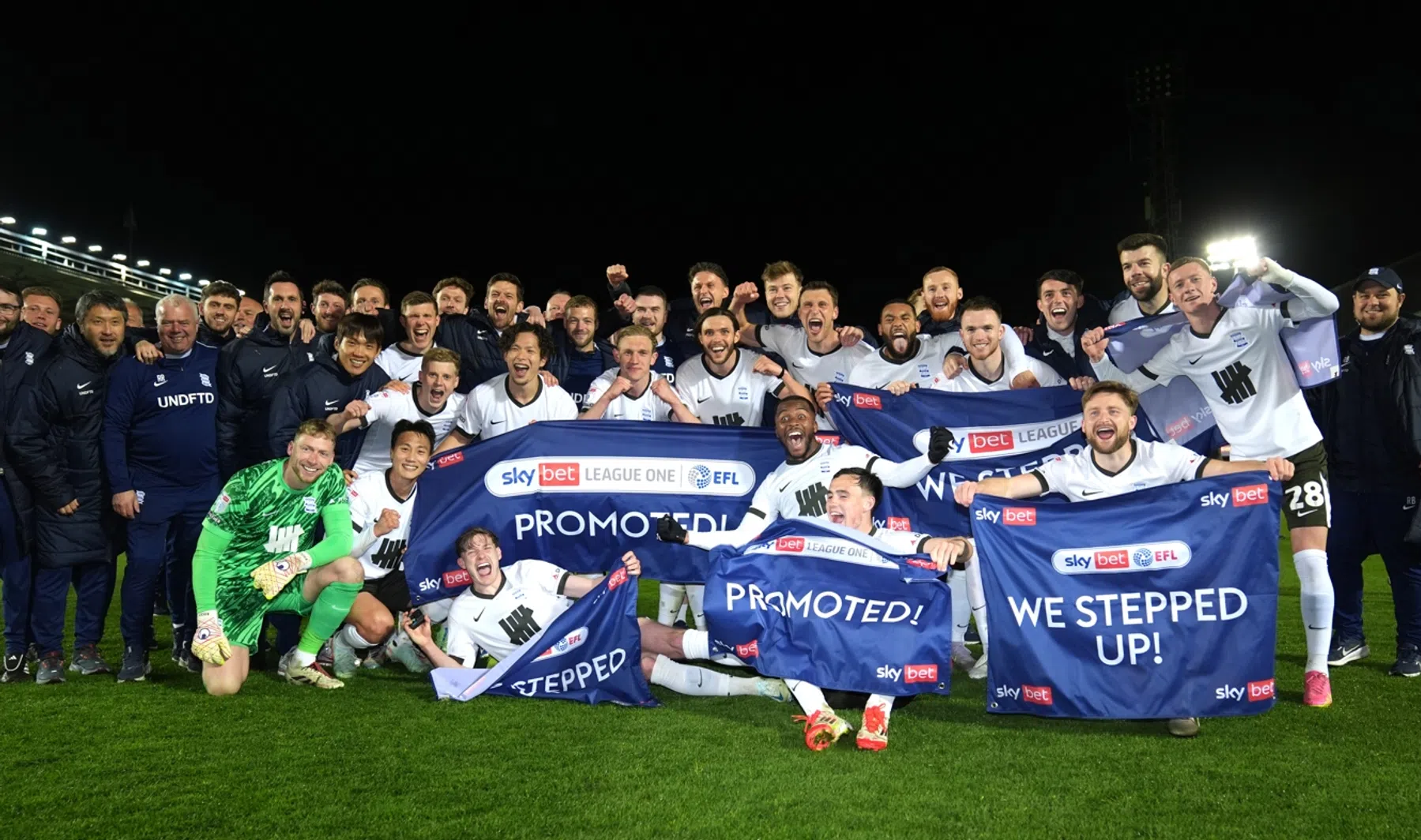 Birmingham met ex-Eredivisionisten zeker van promotie naar Championship