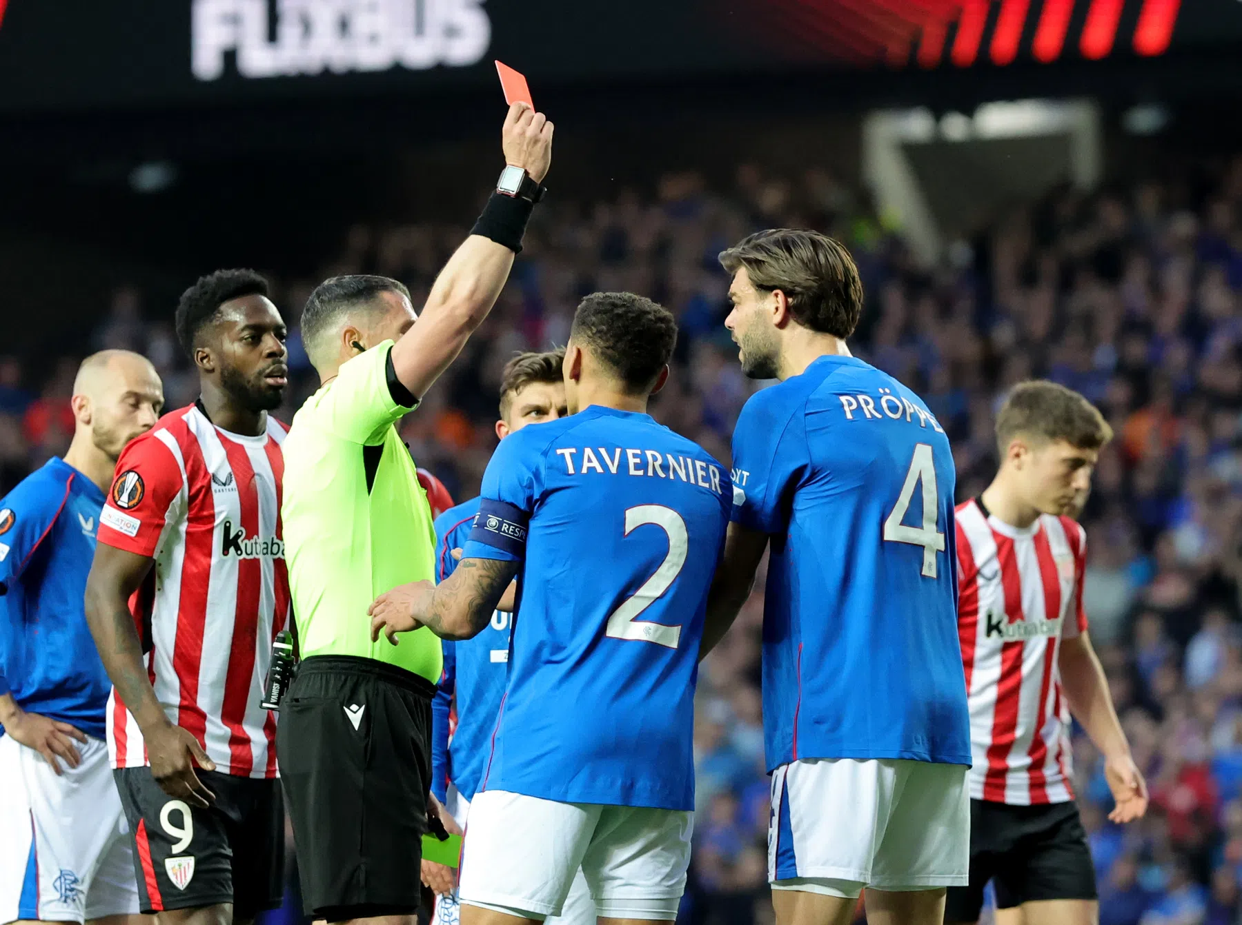 Rangers-icoon snapt niks van rode kaart Pröpper: 'Gebruik je gezond verstand'