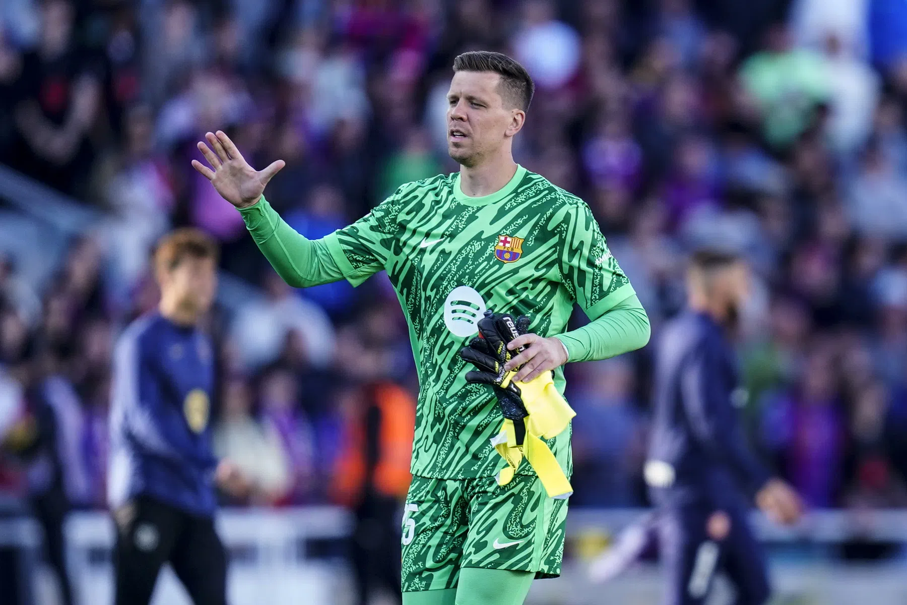 Hij was gestopt, maar deze Barça-routinier kan Cruijff na 51 jaar evenaren