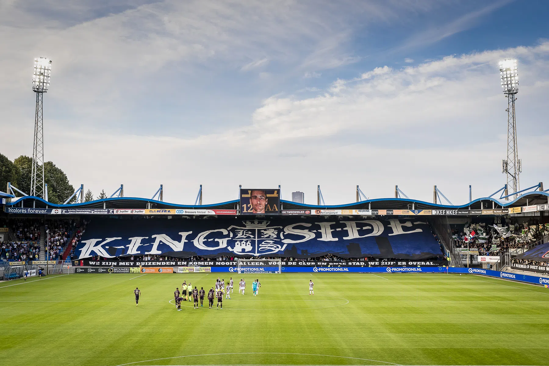 Voorspel wie de score opent bij Willem II - Ajax: maak kans op €5.000!
