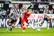 Thumbnail for article: Nog meer druk op bekerfinale voor AZ na uitglijder in Almelo