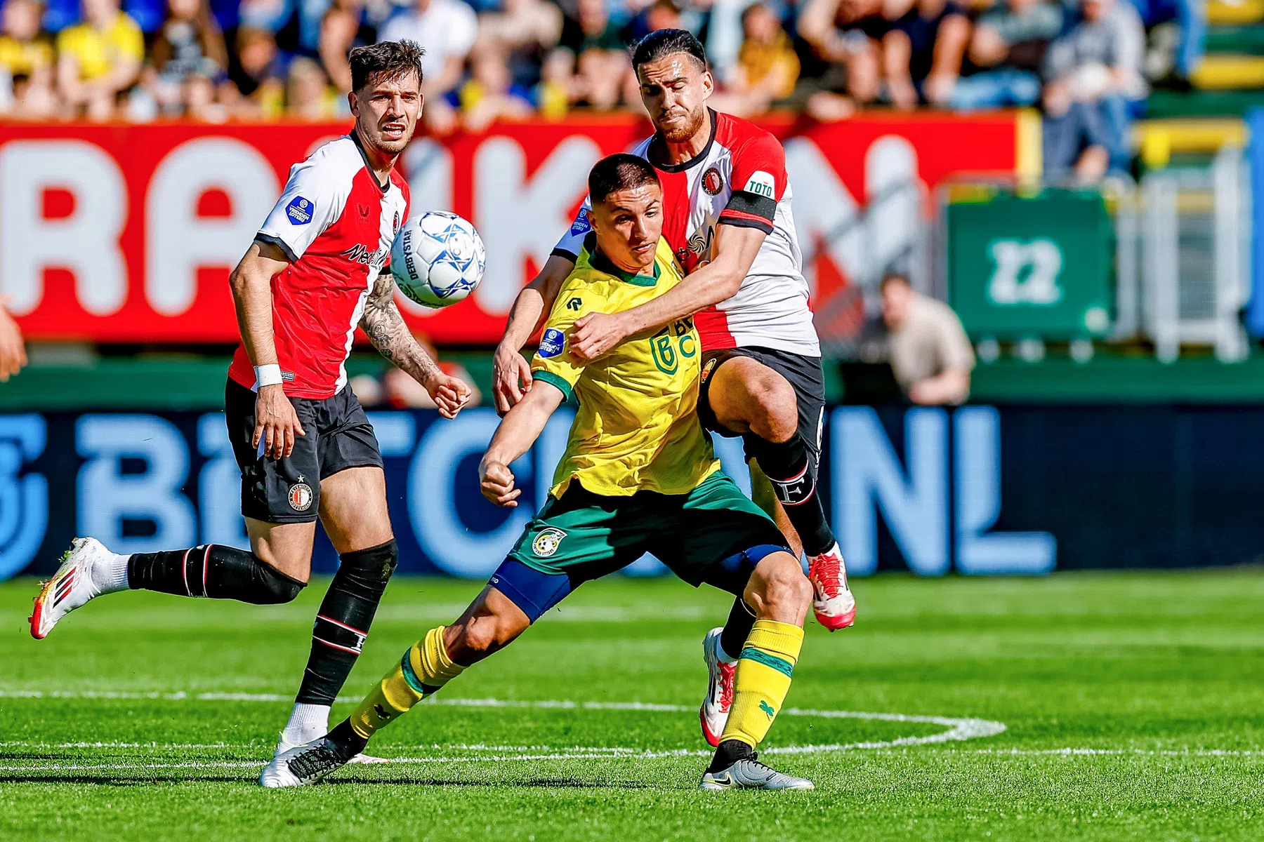 Punten gaan boven imago bij Van Persie