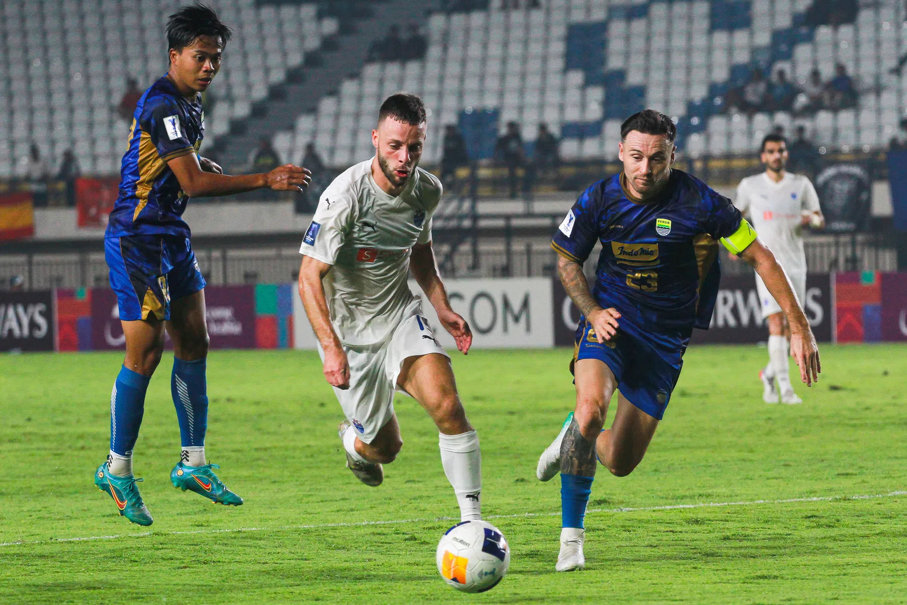 Voormalig Eredivisie-spelers schrijven geschiedenis met club uit Singapore