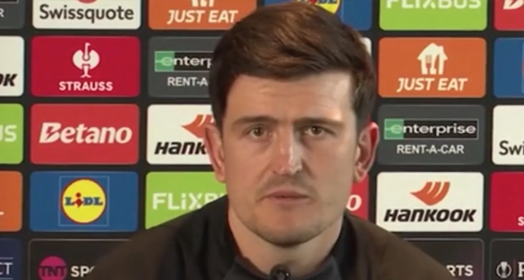 Maguire in de bres voor Onana: 'Hij heeft veel prijzen gepakt'
