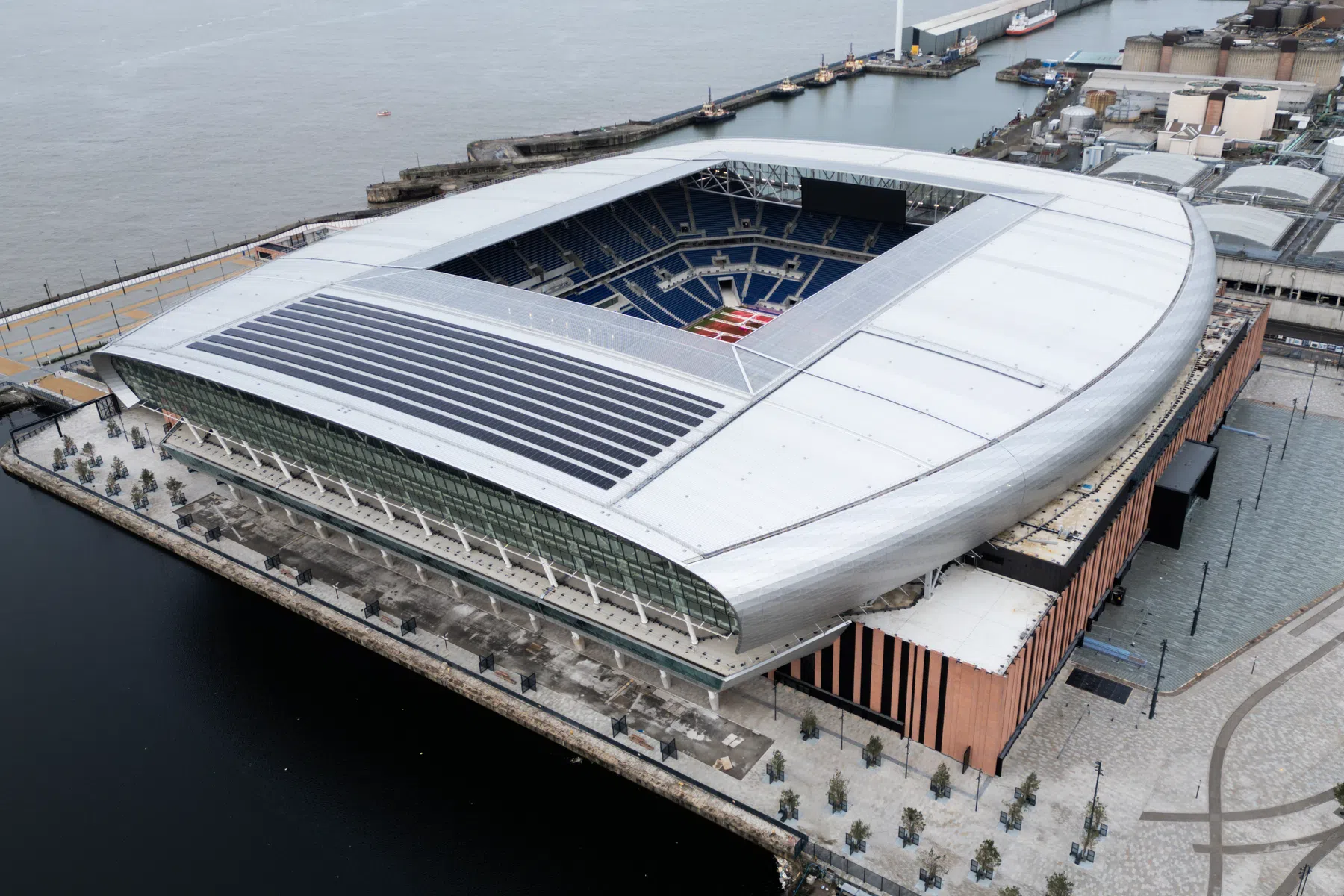 Razend knap: Everton-fan verbannen uit stadion dat nog niet eens open is