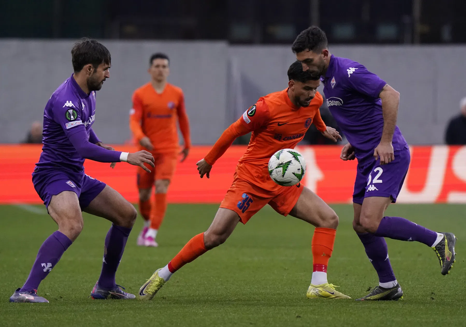 Conference League-deelnemer in problemen: wielklem in Florence