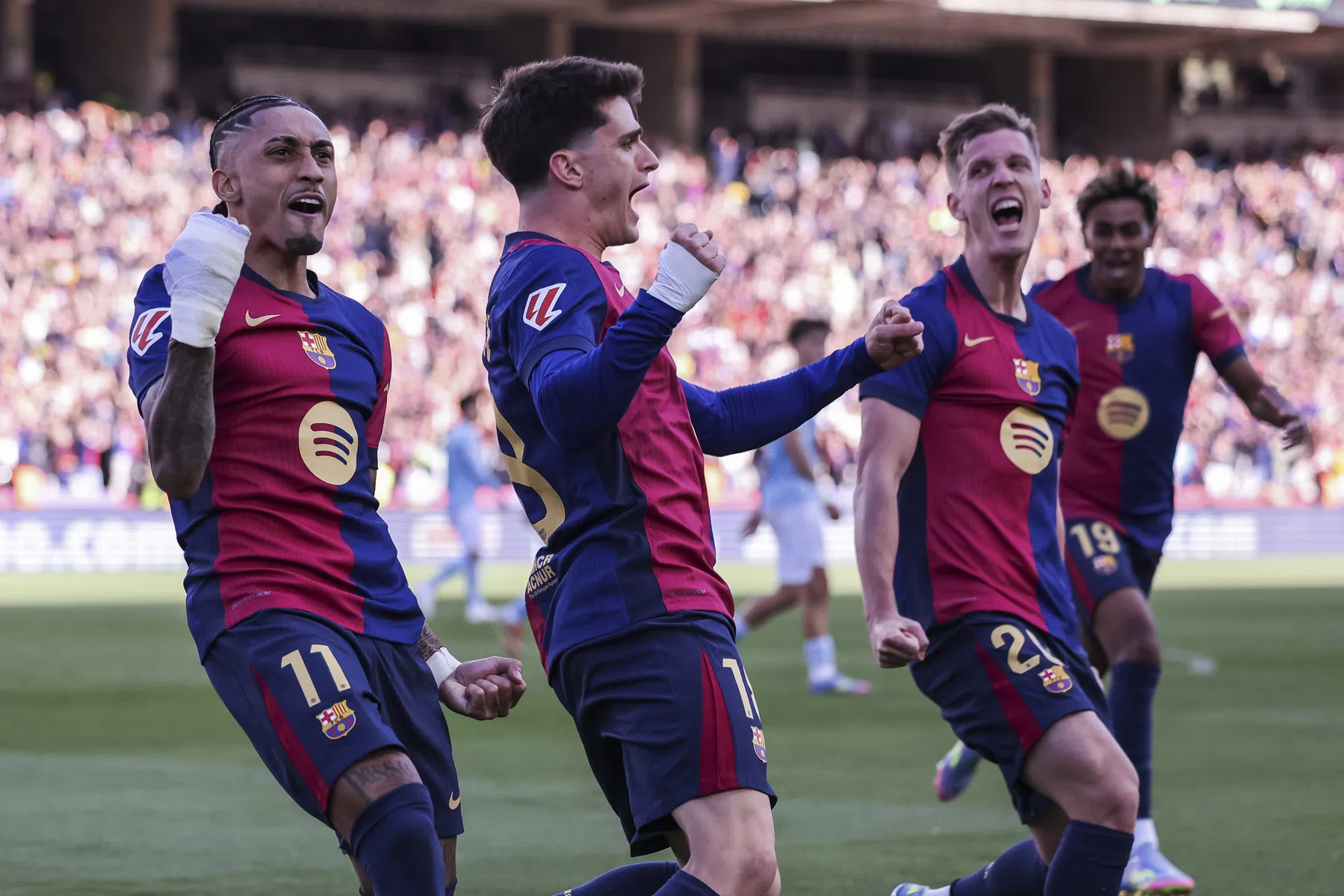 Spaanse media prijzen 'vermoeid' Barça na 'remontada' en zijn kritisch op De Jong