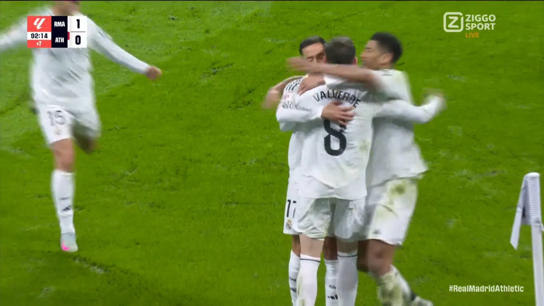 Wereldgoal Valverde behoedt Real Madrid in extremis van nieuwe uitglijder