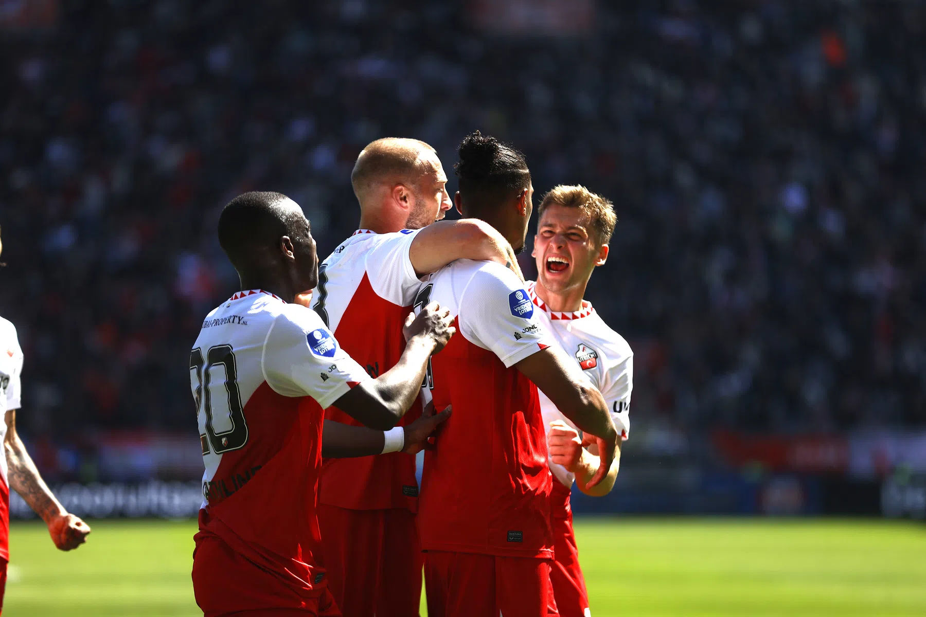 Ajax voor schut gezet in Utrecht: titelstrijd weer wat spannender