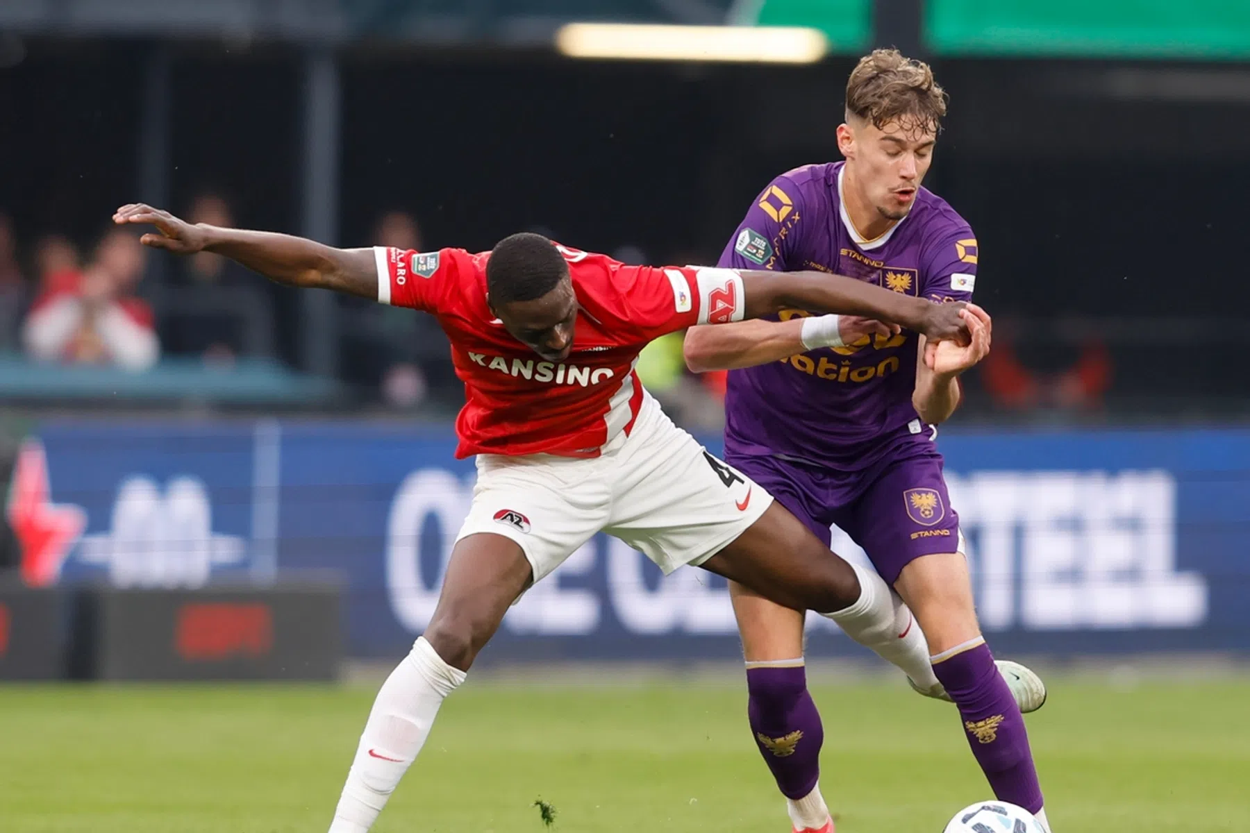 Lamgeslagen AZ moet de rug meteen rechten