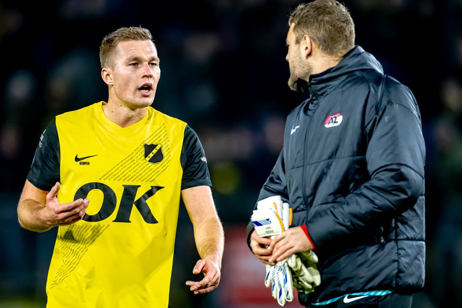 Kemper leeft mee met AZ: 'Maar ik neem donderdag een krabpaal mee'