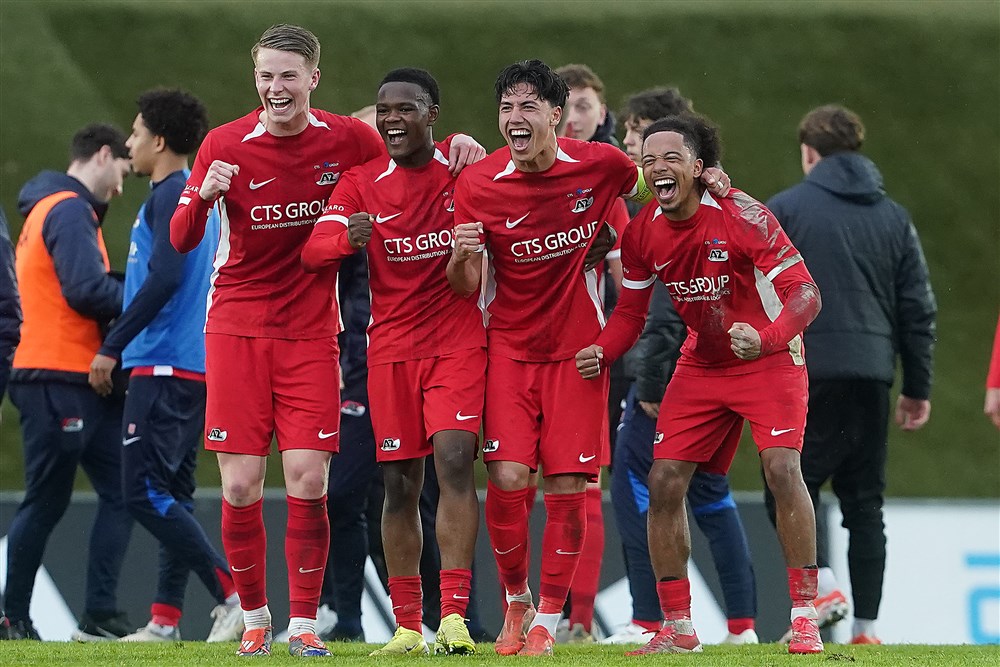Youth League prooi voor AZ: 'We bewijzen de grote clubs elke keer het tegendeel'