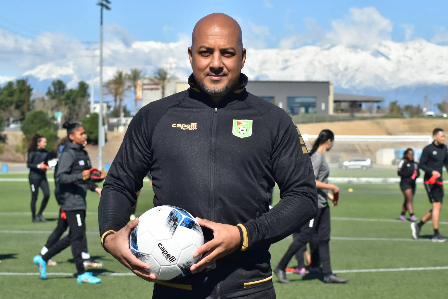 Bondscoach van een land waar hij al 46 jaar niet is geweest