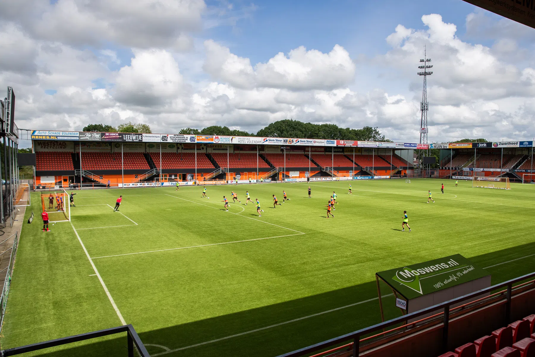 FC Volendam stapt over naar gras: 'Voor de club een financiële ramp'